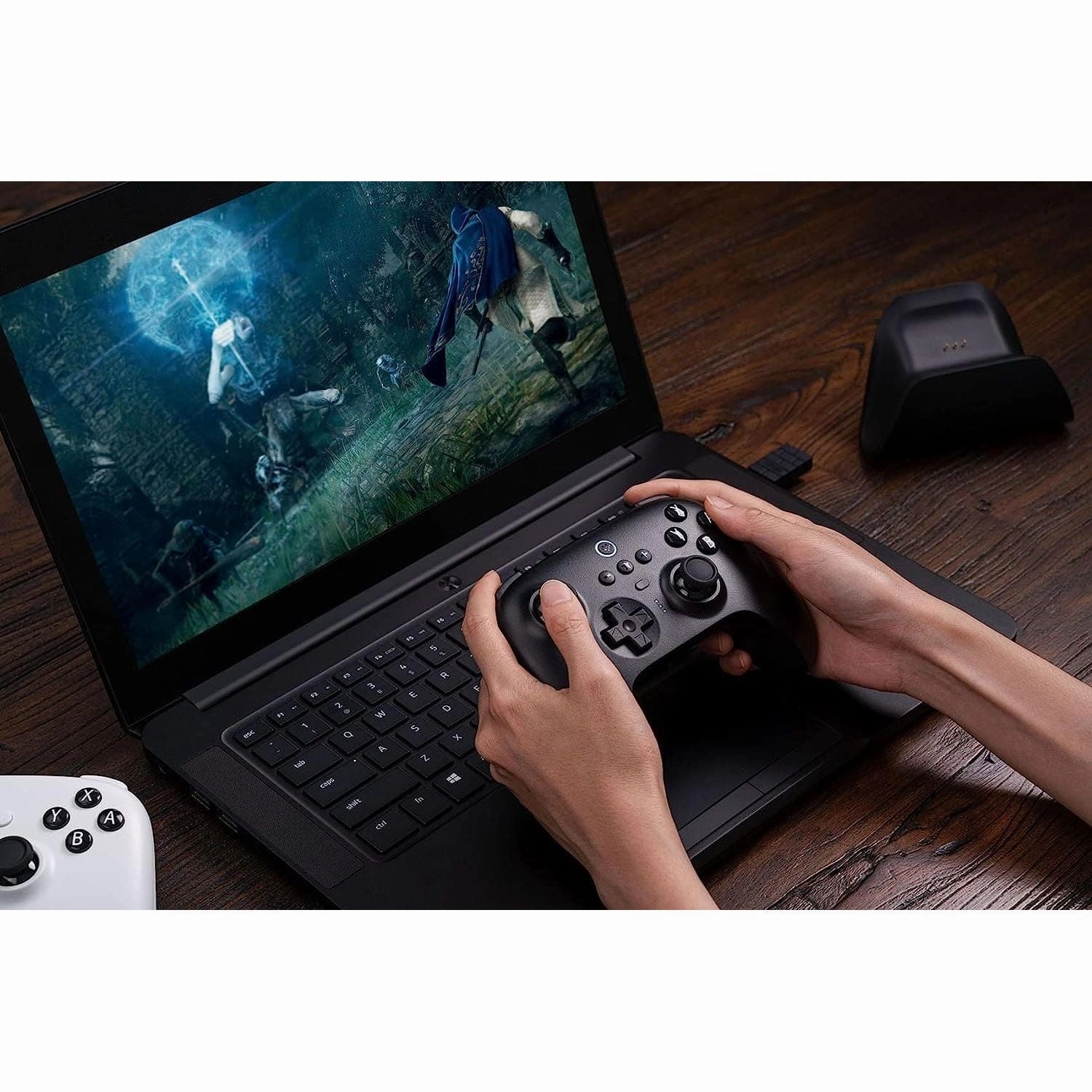 8BitDo Ultimate Bluetooth & 2.4g Controller with Charging Dock for Switch and Windows - Black