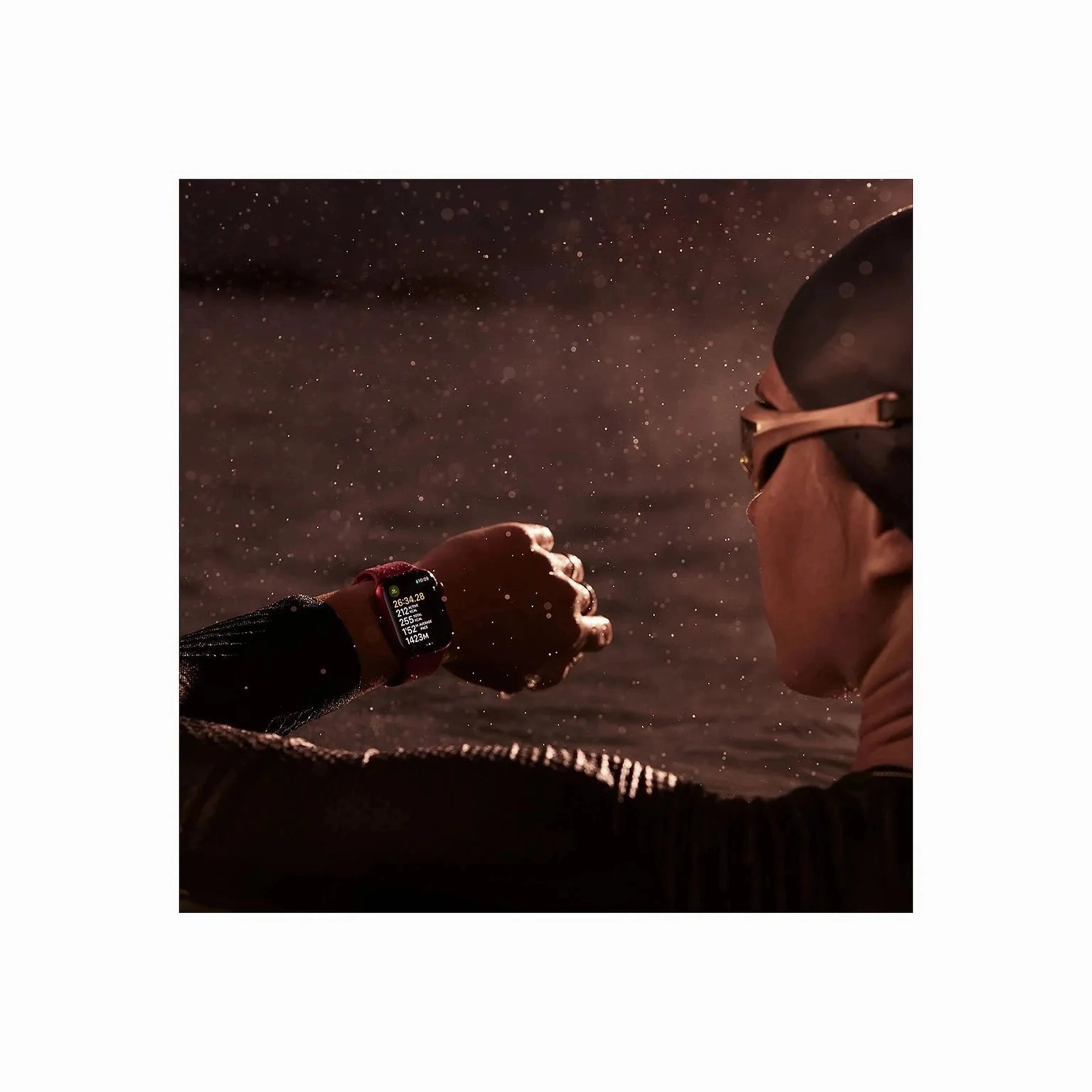 Apple Watch Series 9 (GPS) - 45mm Aluminium Case, Starlight Sport Band