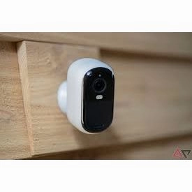 Arlo Essential 2nd Gen Outdoor HD Security Camera   Mount