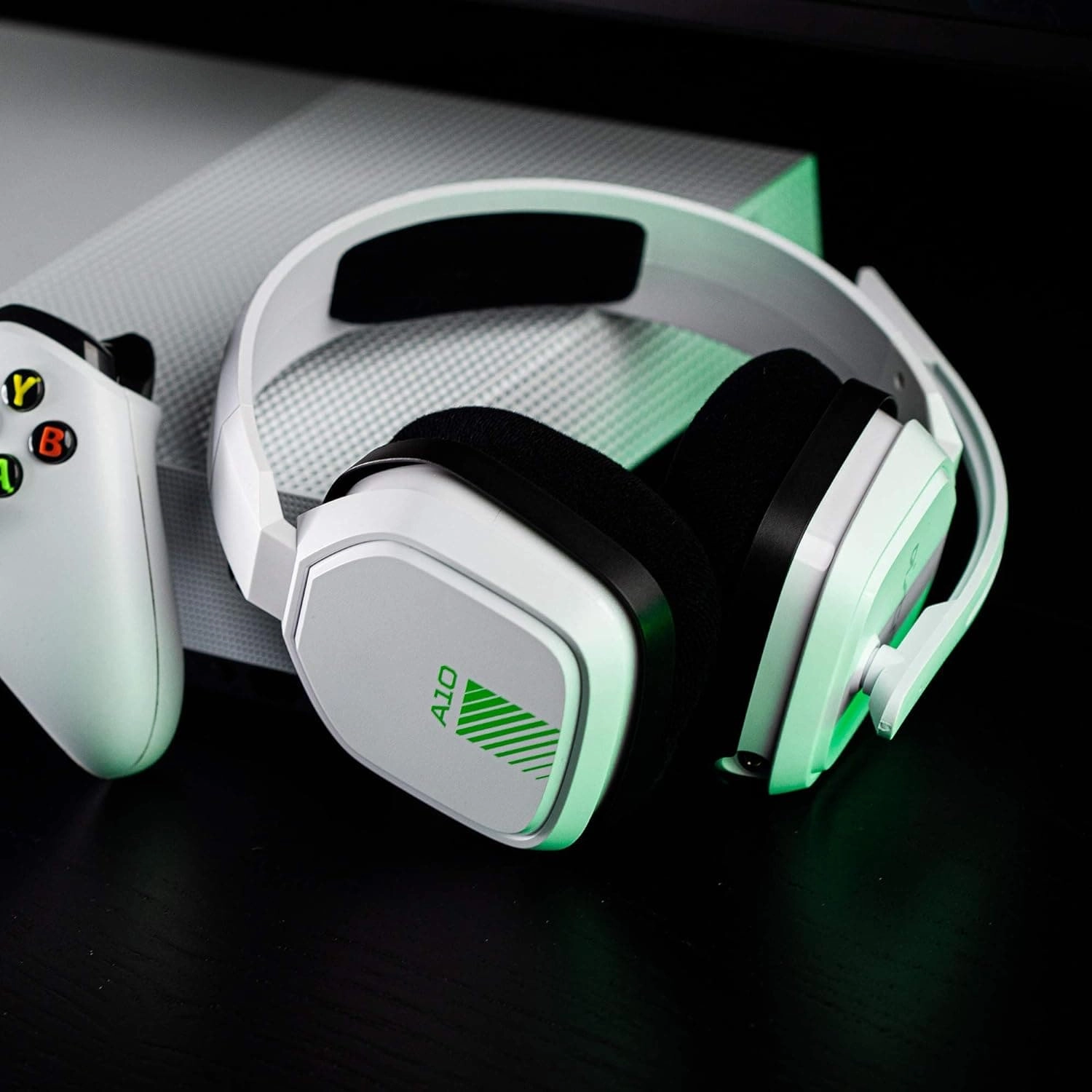 ASTRO Gaming A10 Wired Gaming Headset, Lightweight and Damage Resistant, ASTRO Audio, 3.5 mm Audio Jack, for Xbox Series X|S, Xbox One, PS5, PS4, Nintendo Switch, PC, Mobile - White/Green