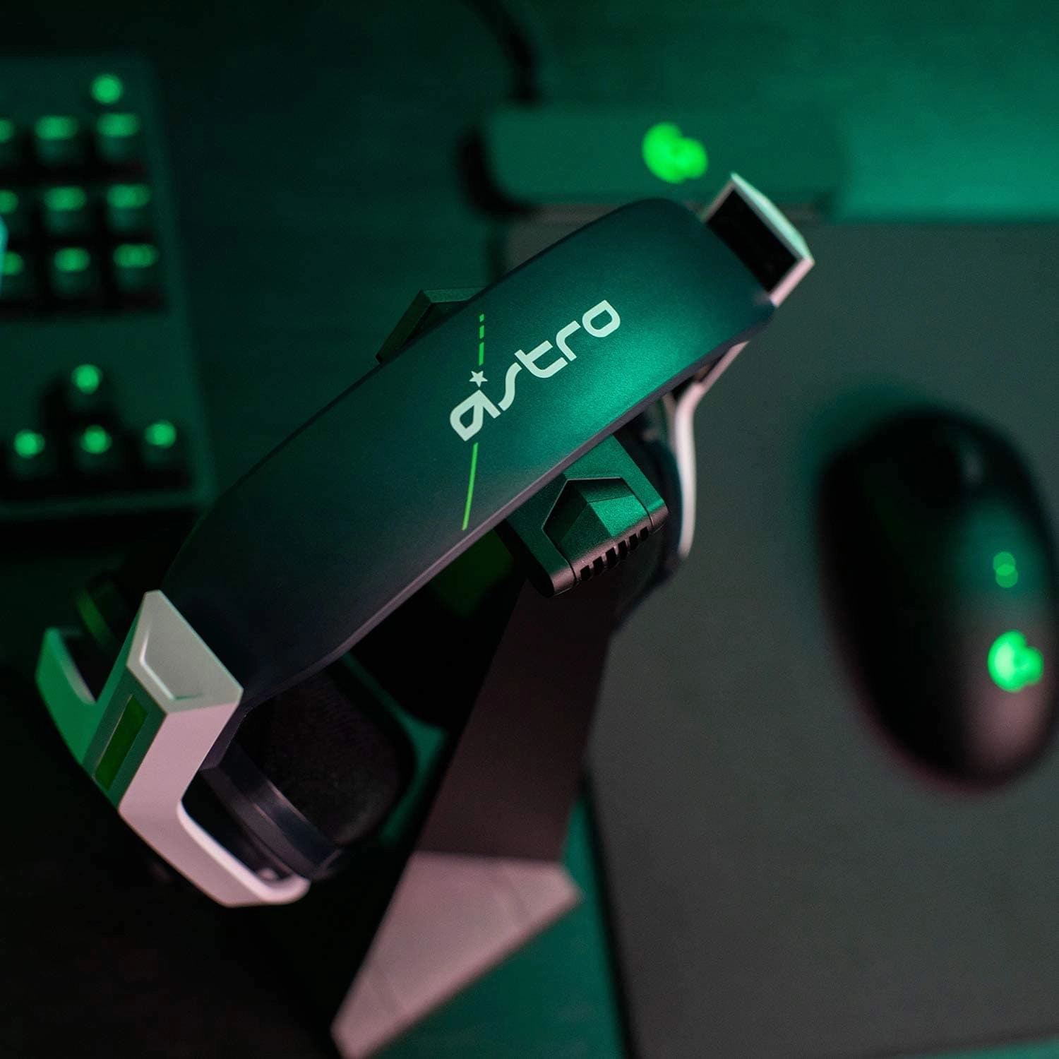ASTRO Gaming A20 Wireless Headset Gen 2, Lightweight and Damage Resistant, Flip-to-mute microphone,  15 Hour battery life, 15m range, for PlayStation 5, PS4, PC, Mac - White/Green
