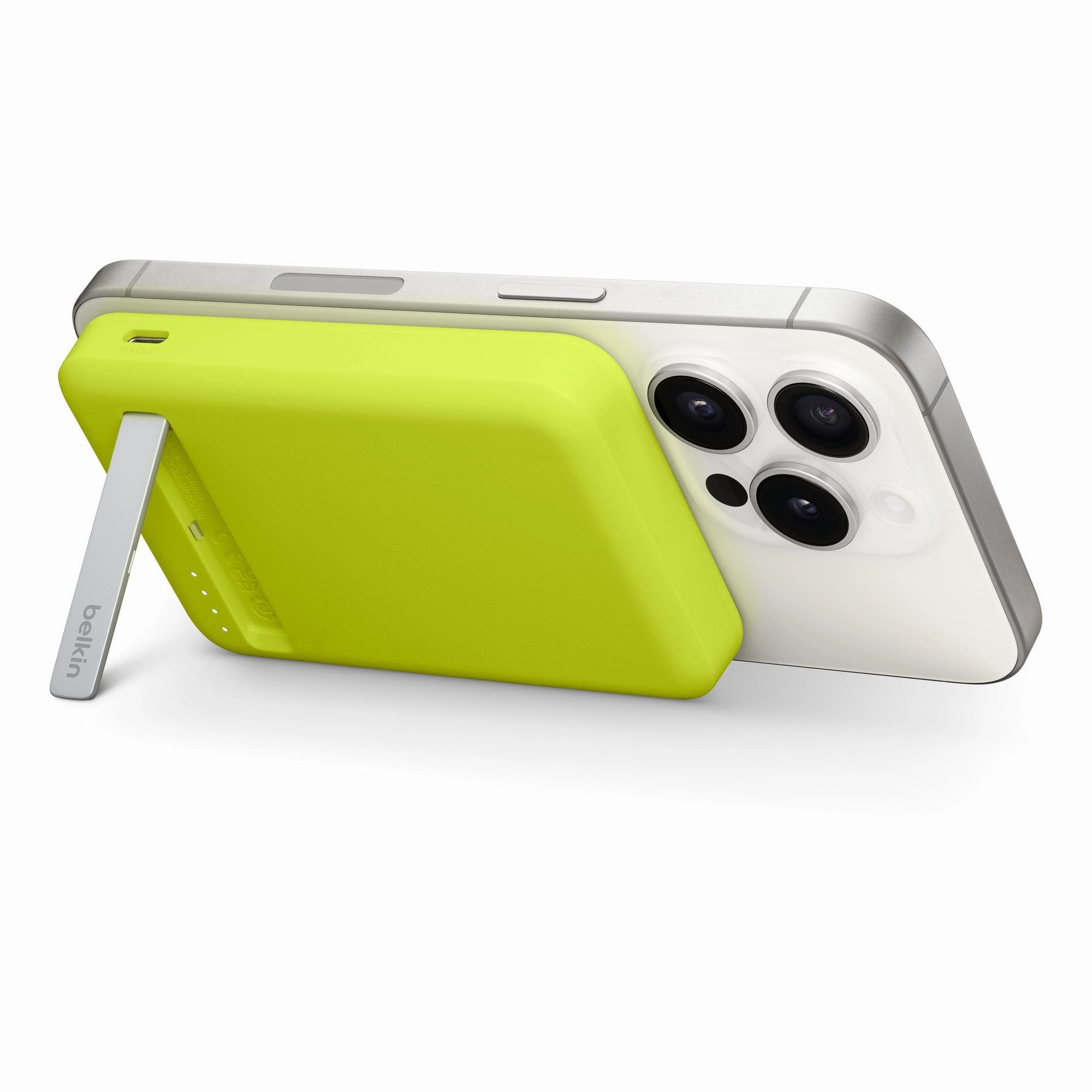 Belkin BOOSTCHARGE PRO 5K Magnetic Power Bank, MagSafe Compatible - Green