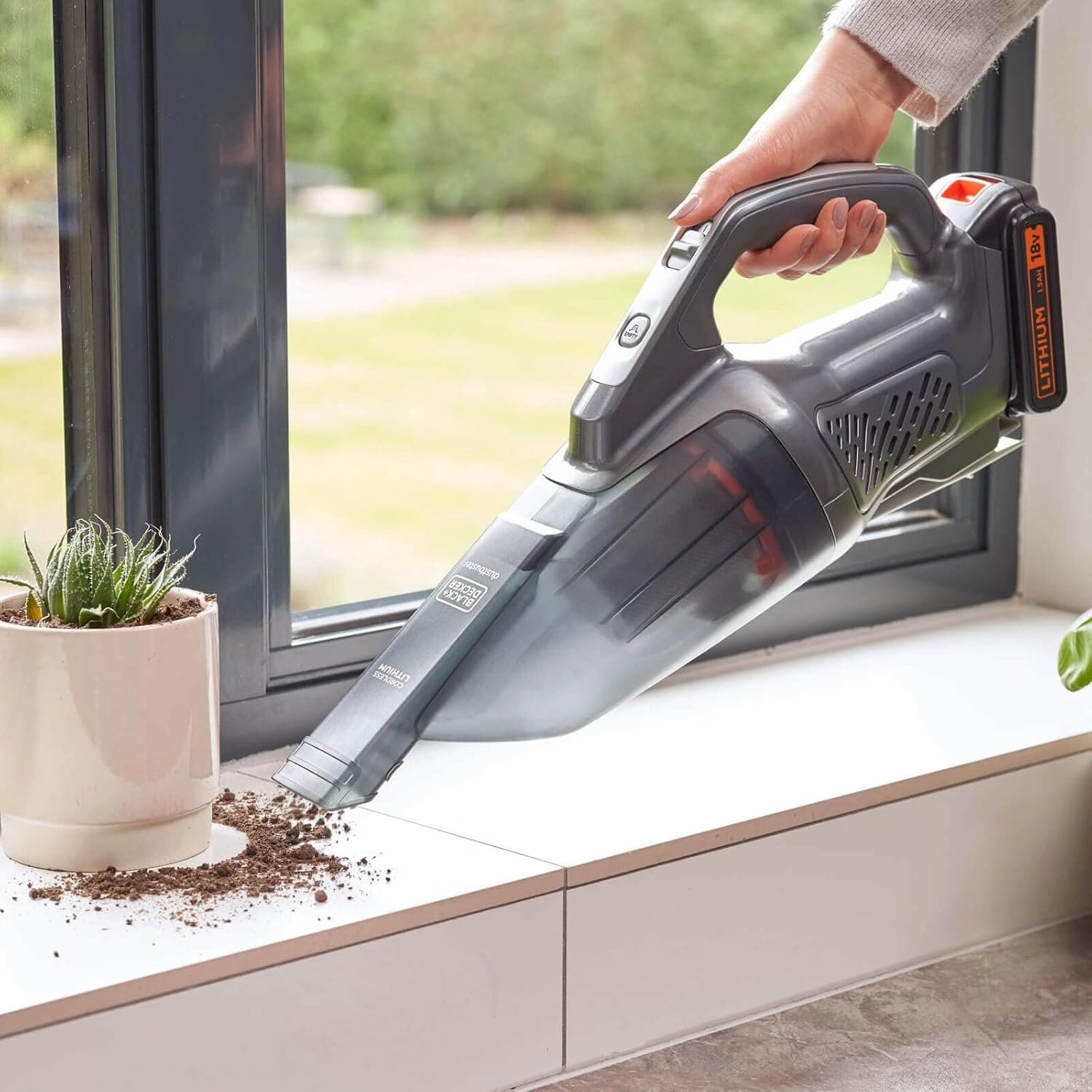 Black and Decker BCHV001 18v Cordless Hand Dustbuster No Batteries