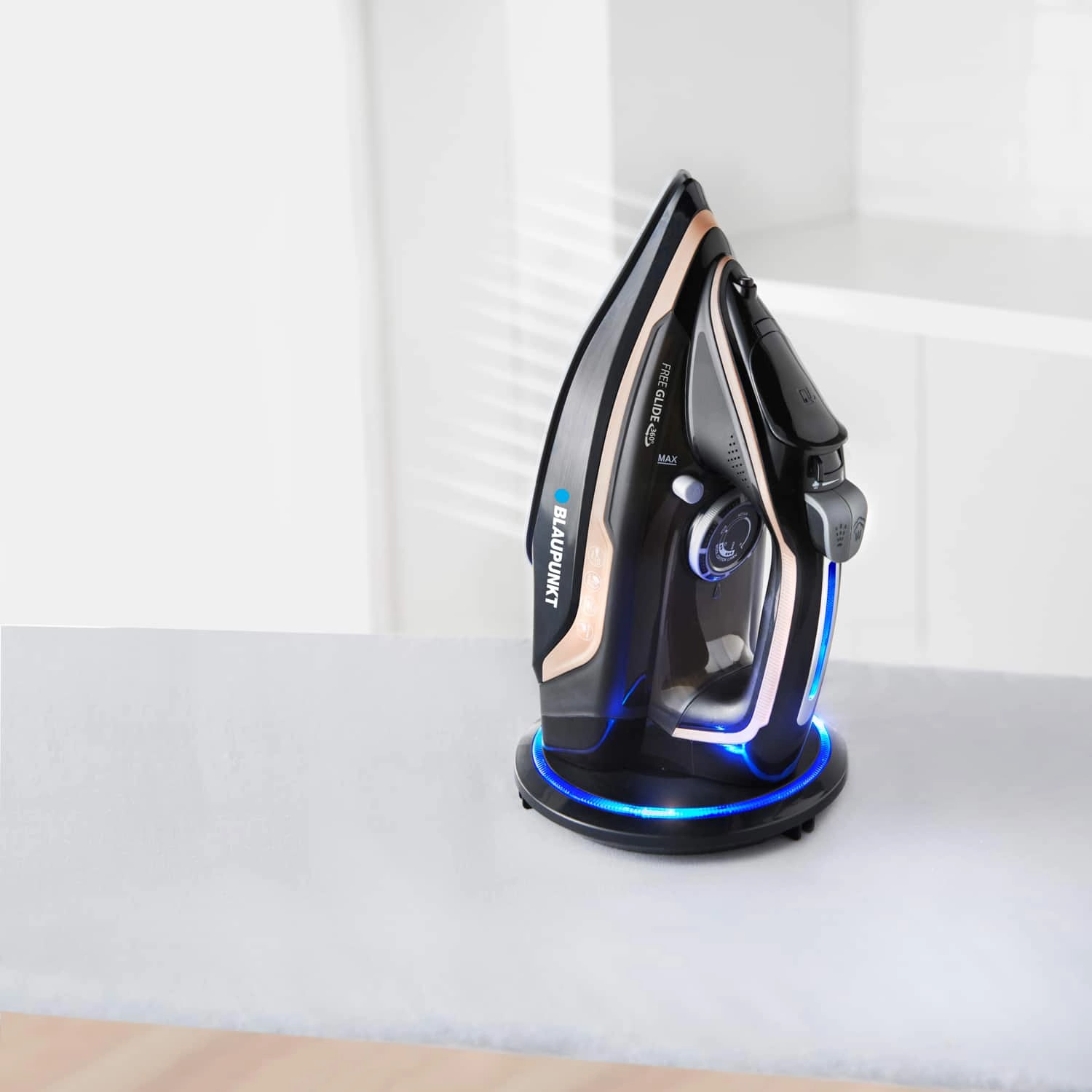 Blaupunkt Free Glide Cordless Iron 2600W Cordless Iron