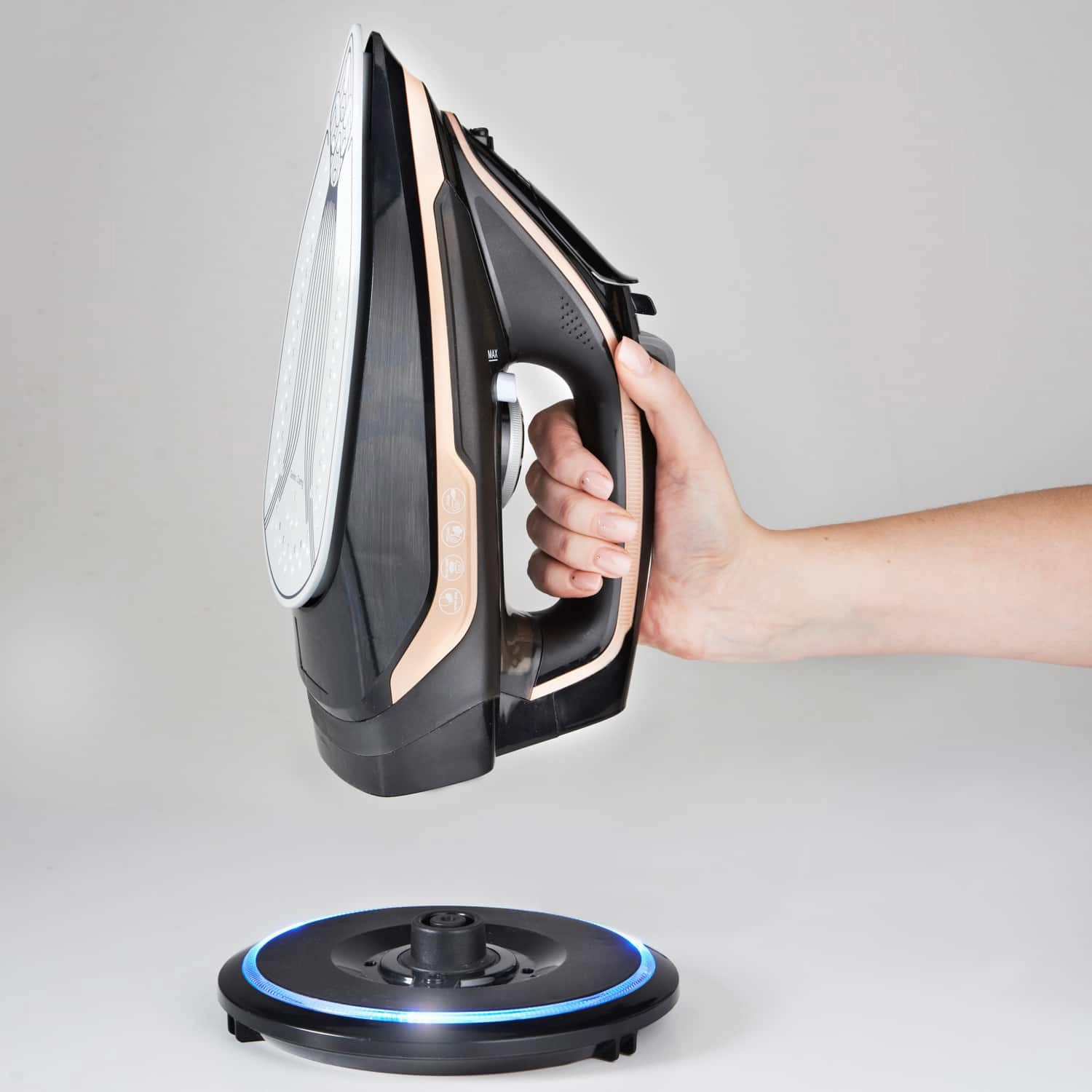 Blaupunkt Free Glide Cordless Iron 2600W Cordless Iron