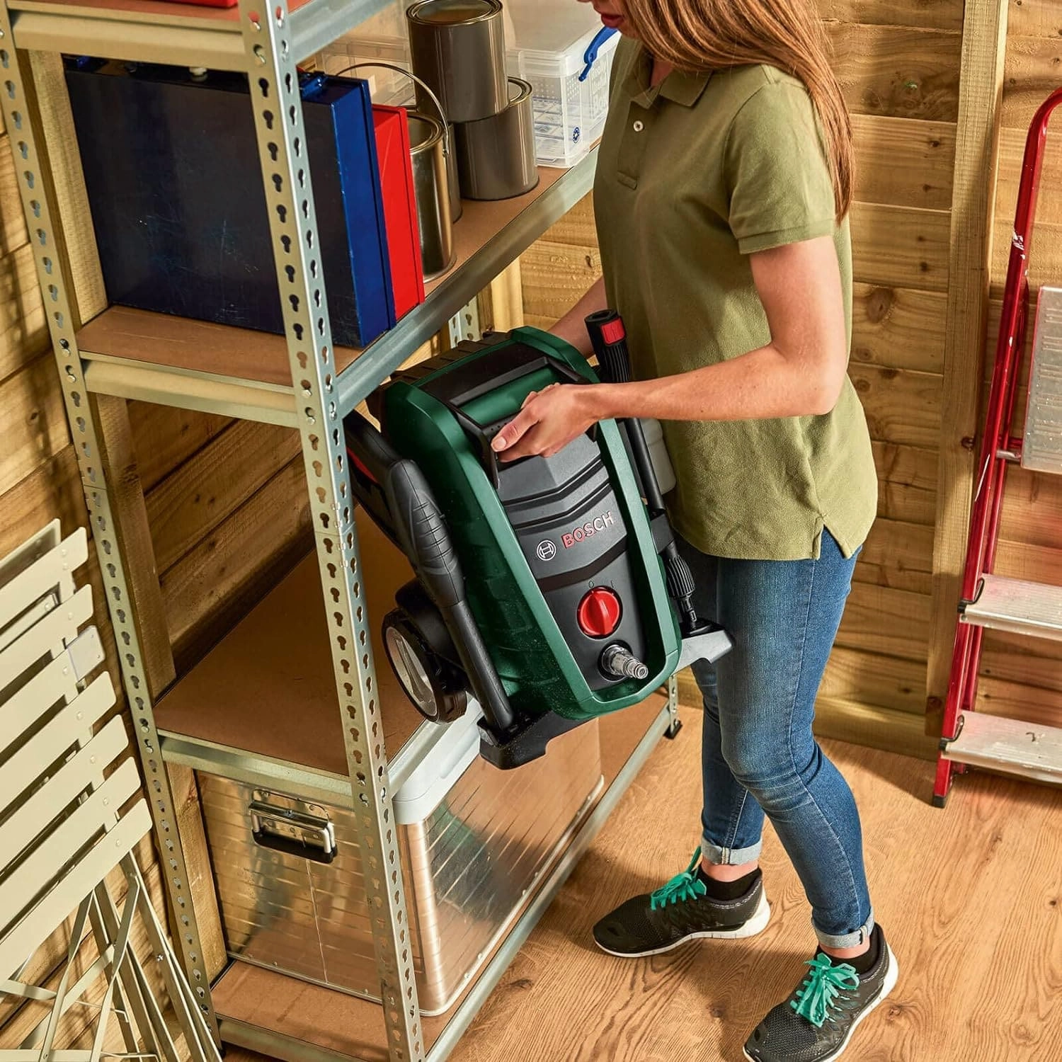 Bosch Home and Garden High Pressure Washer UniversalAquatak 135 - 1900 W, 135 Bar Pressure, 450 l/h Flow Rate, with 3-in-1 Nozzle, Detergent Nozzle, and Carrying Handle in Carton Packaging