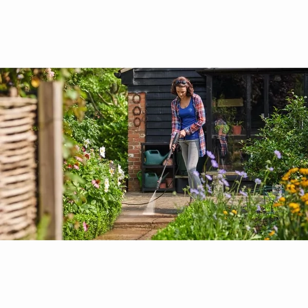 Bosch Universal Aquatak 135 Kit Corded Pressure washer 1.9kW