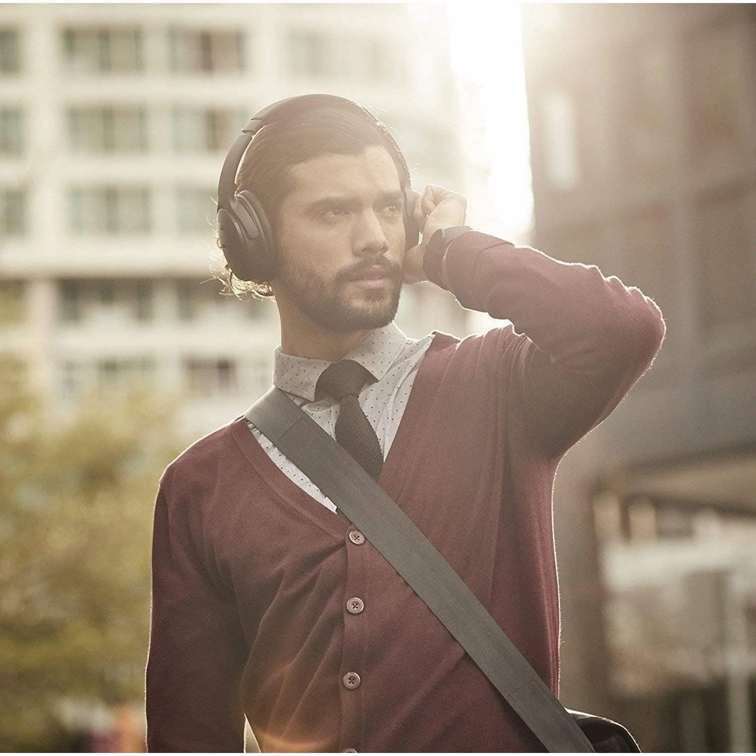 BOSE QuietComfort QC35 II Wireless Bluetooth Noise-Cancelling Headphones - Black