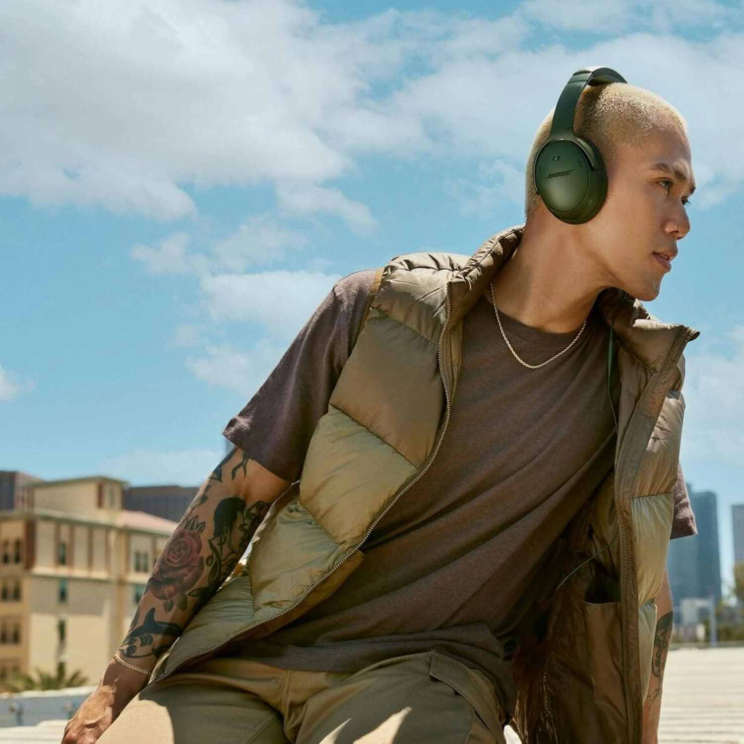 Bose QuietComfort Wireless Noise Cancelling Headphones, Bluetooth Over Ear Headphones with Up To 24 Hours of Battery Life, Cypress Green - Limited Edition