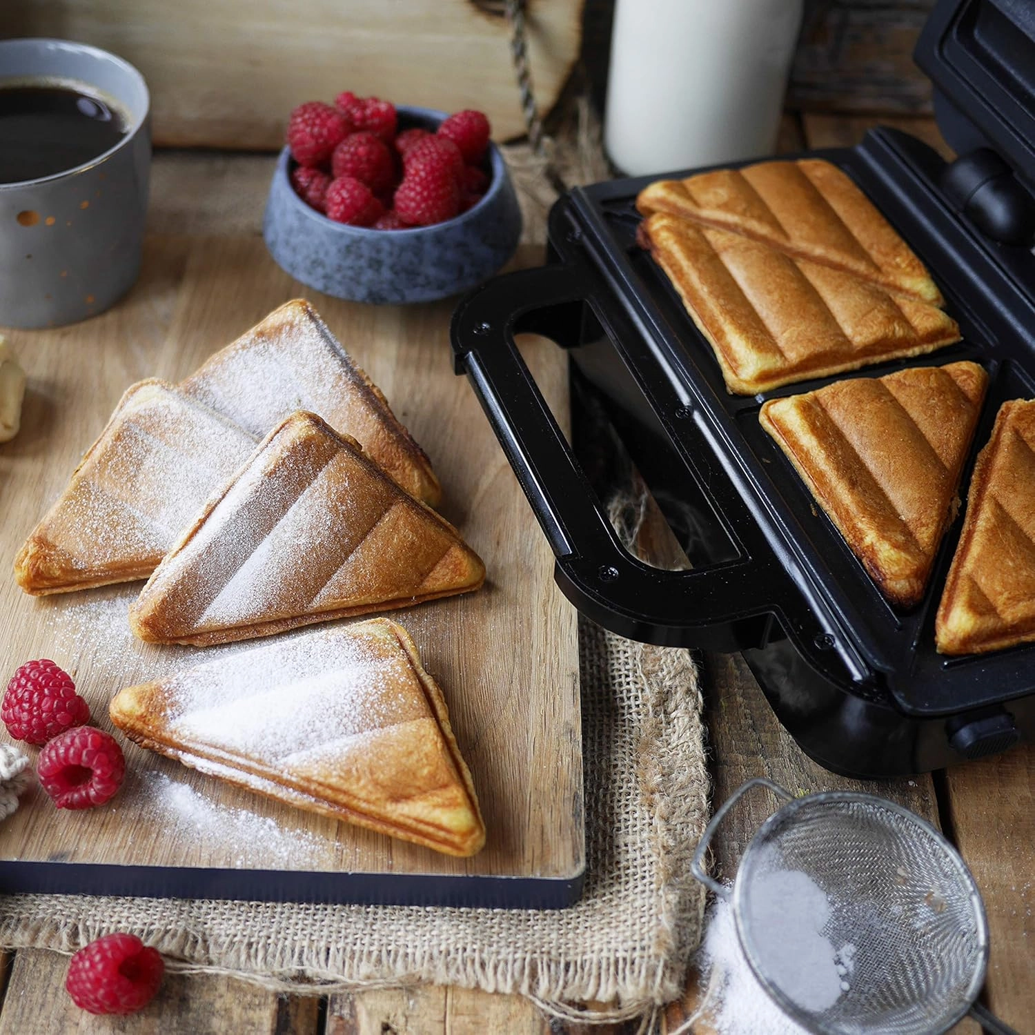 Breville Ultimate Deep Fill Toastie Maker - 2 Slice Sandwich Toaster, Removable Non-Stick Plates, Stainless Steel, Black [VST082]