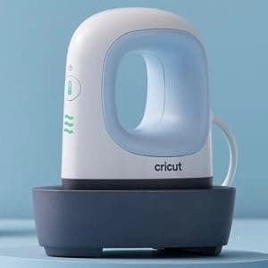 Cricut EasyPress Mini | Compact Heat Press for Iron On Vinyl (HTV), Infusible Ink and Sublimation | Raspberry