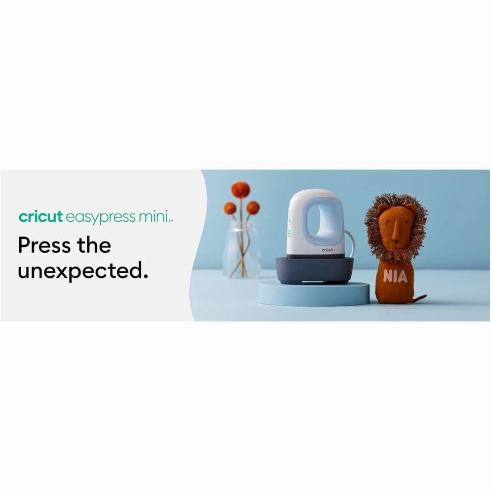 Cricut EasyPress Mini | Compact Heat Press for Iron On Vinyl (HTV), Infusible Ink and Sublimation | Raspberry