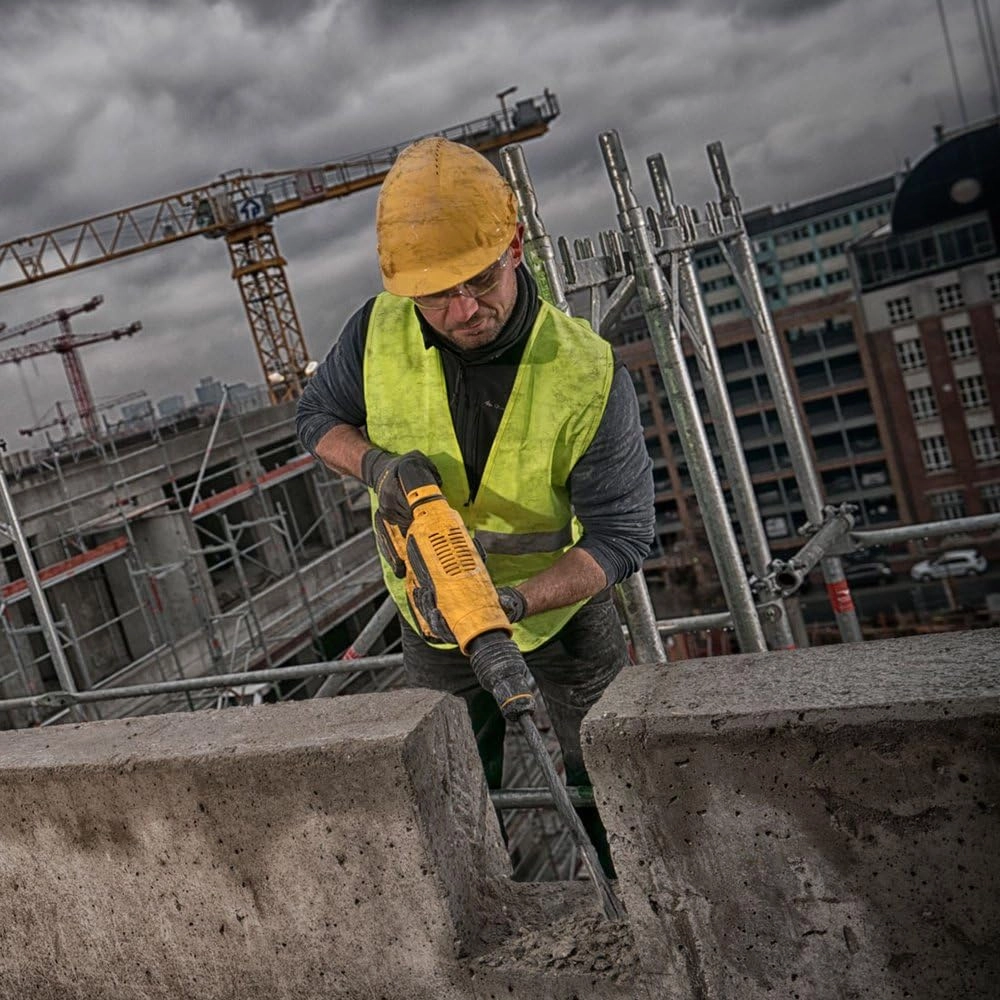 Dewalt Corded Electric Drill 54V, 2550 RPM  Ideal for Concrete, Brick, and Masonry