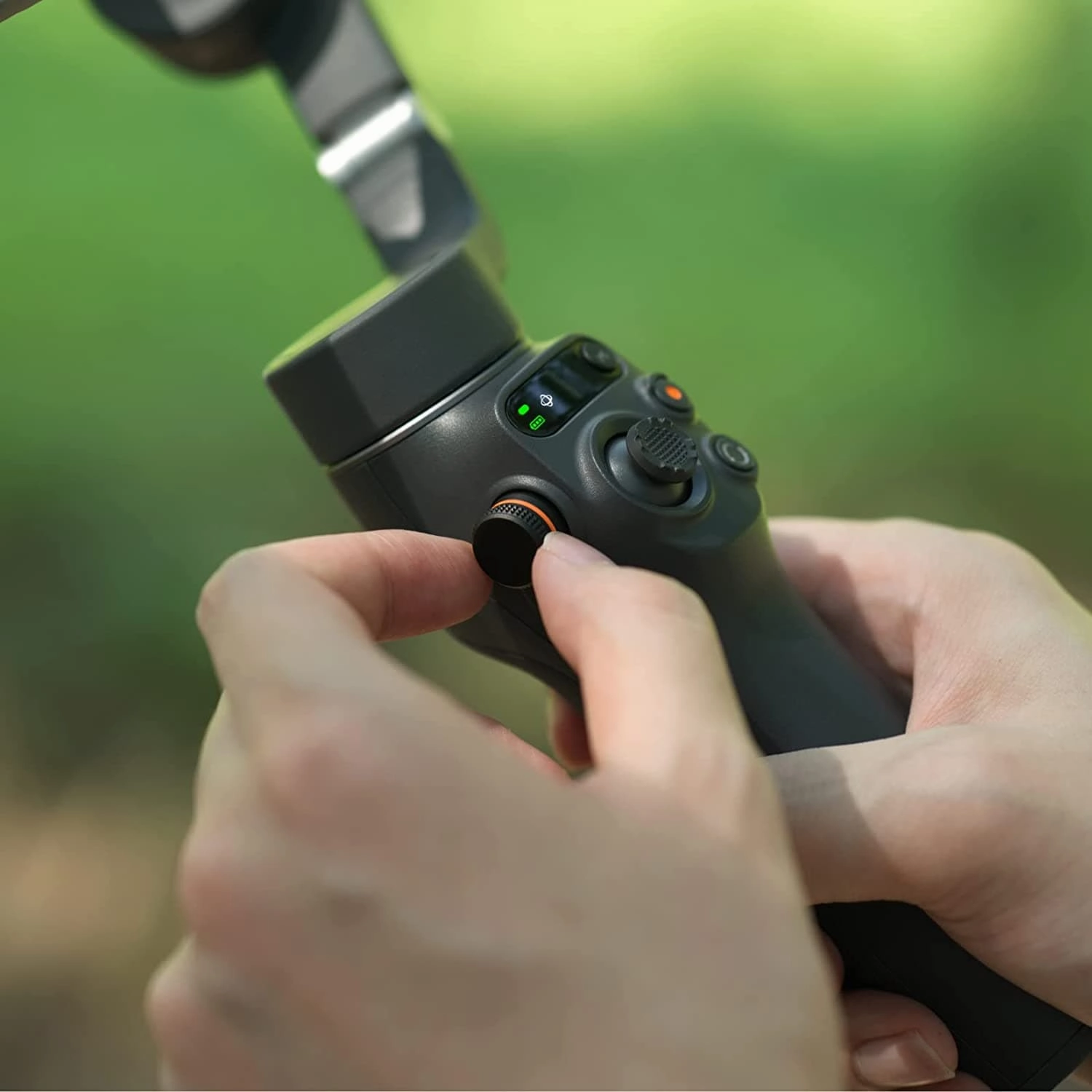DJI OSMO Mobile 6 Smartphone Gimbal Stabilizer, 3-Axis Phone Gimbal, Built-In Extension Rod, Portable and Foldable, Android and iPhone Gimbal with ShotGuides, Vlogging Stabilizer, Slate Gray