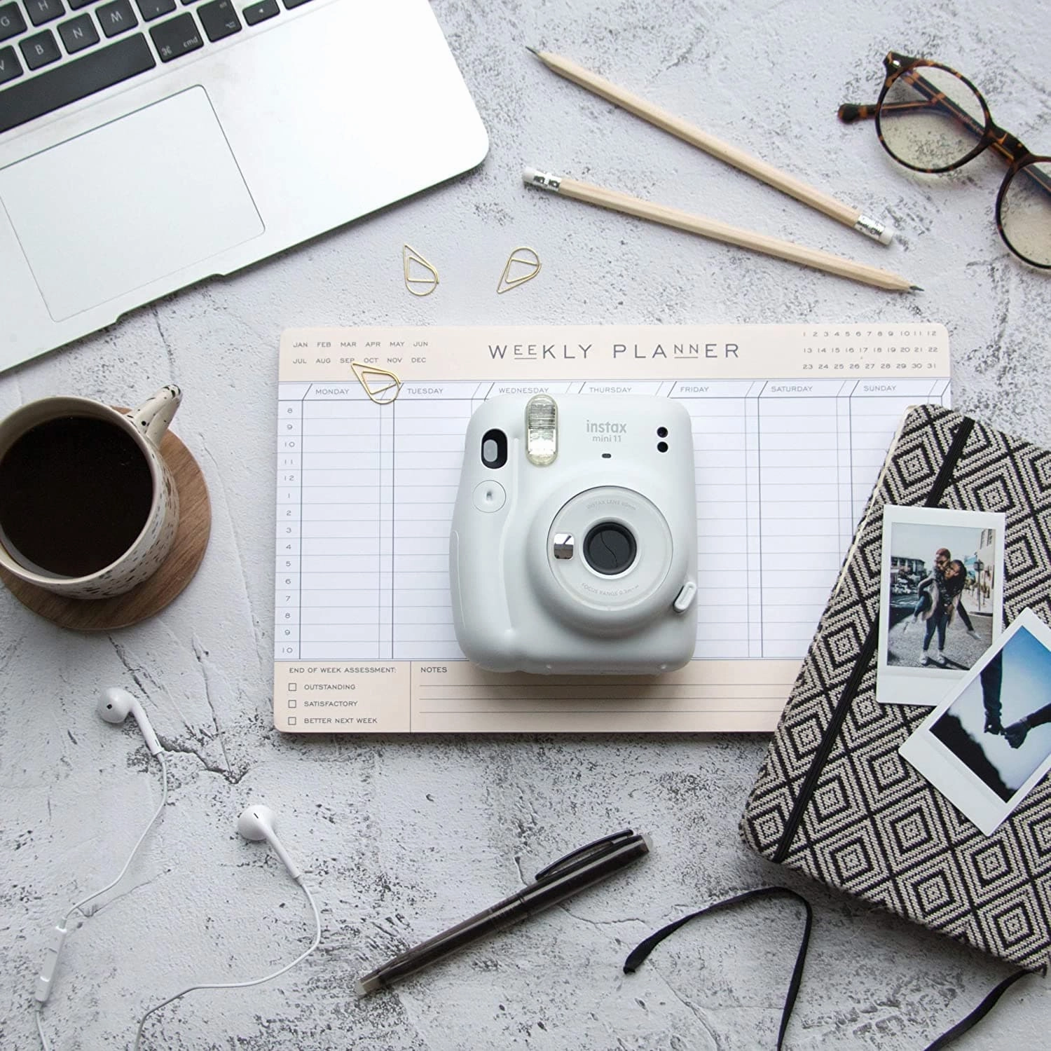 Fujifilm Instax Mini 11 Instant Film Camera - Ice White