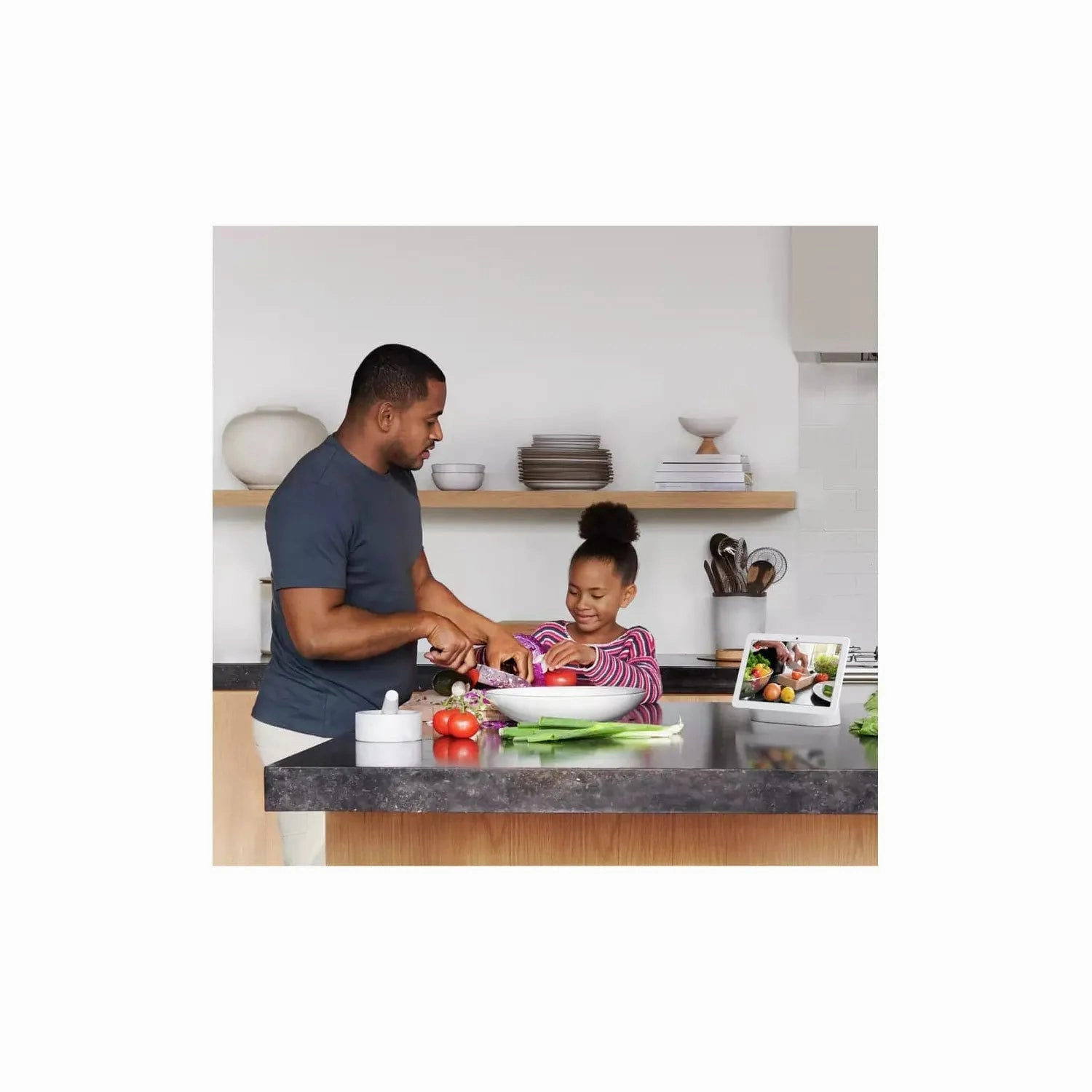 Google Nest Hub Max Smart Display - Chalk