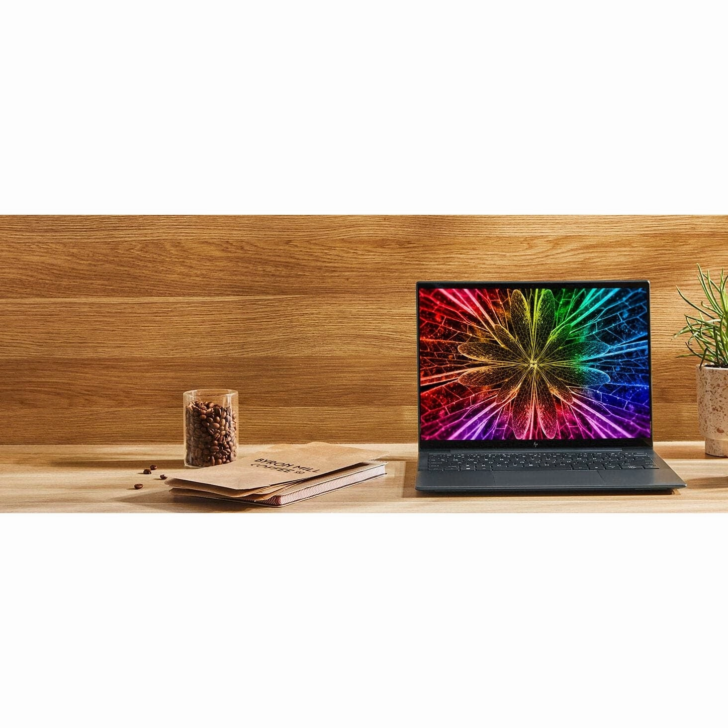 HP Elite Dragonfly G3 Notebook - 13 Inch - 16GB RAM - 512GB SSD -  Intel Core i7 1255U - Intel Iris Xe Graphics - Windows 11 Pro - Blue