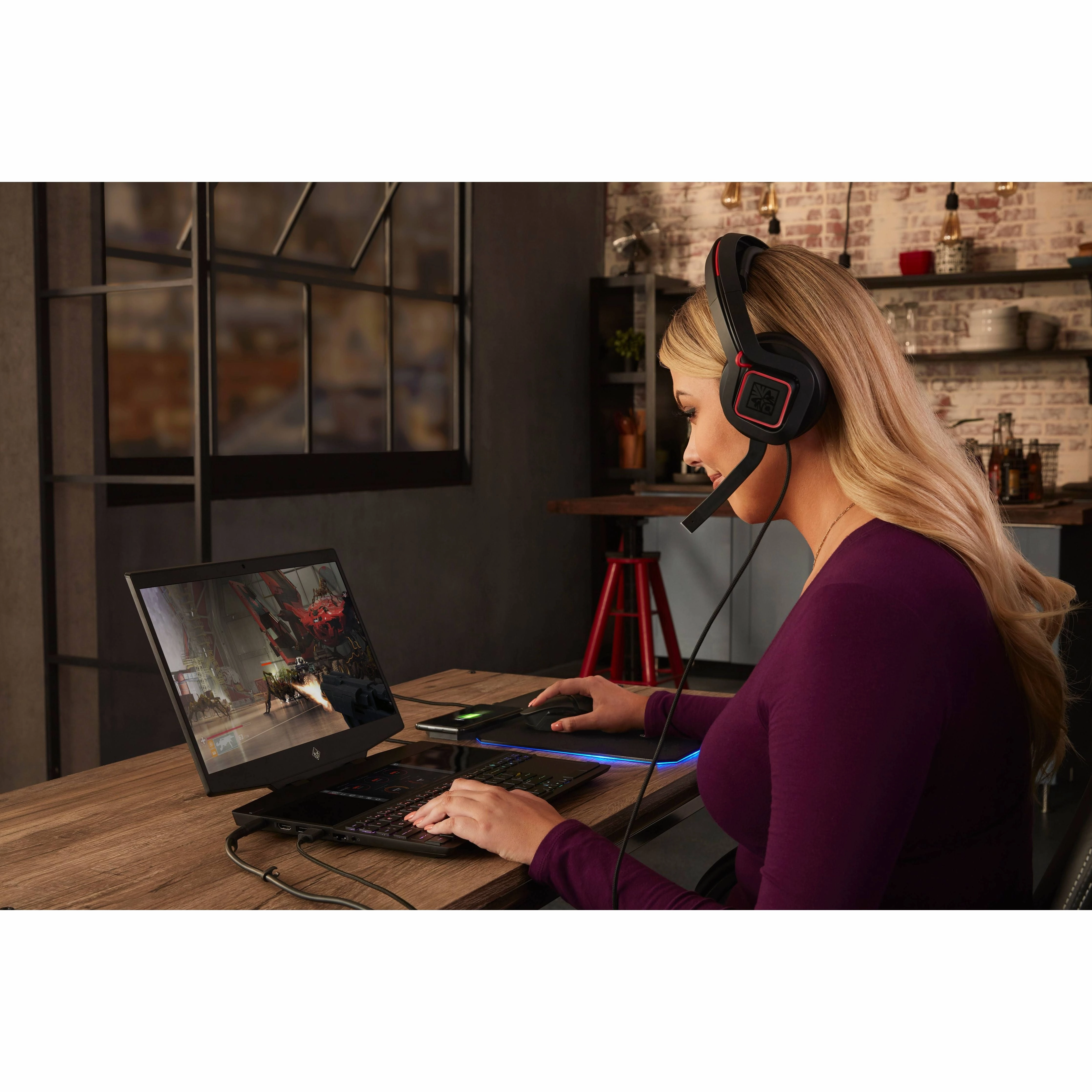 HP OMEN X 15-dg0001na Dual-Screen 15.6" FHD 240Hz Gaming Laptop: Intel Core i7-9750H, 16GB RAM, 512GB SSD, NVIDIA GeForce RTX 2070 (8GB), Windows 10 Home, Black