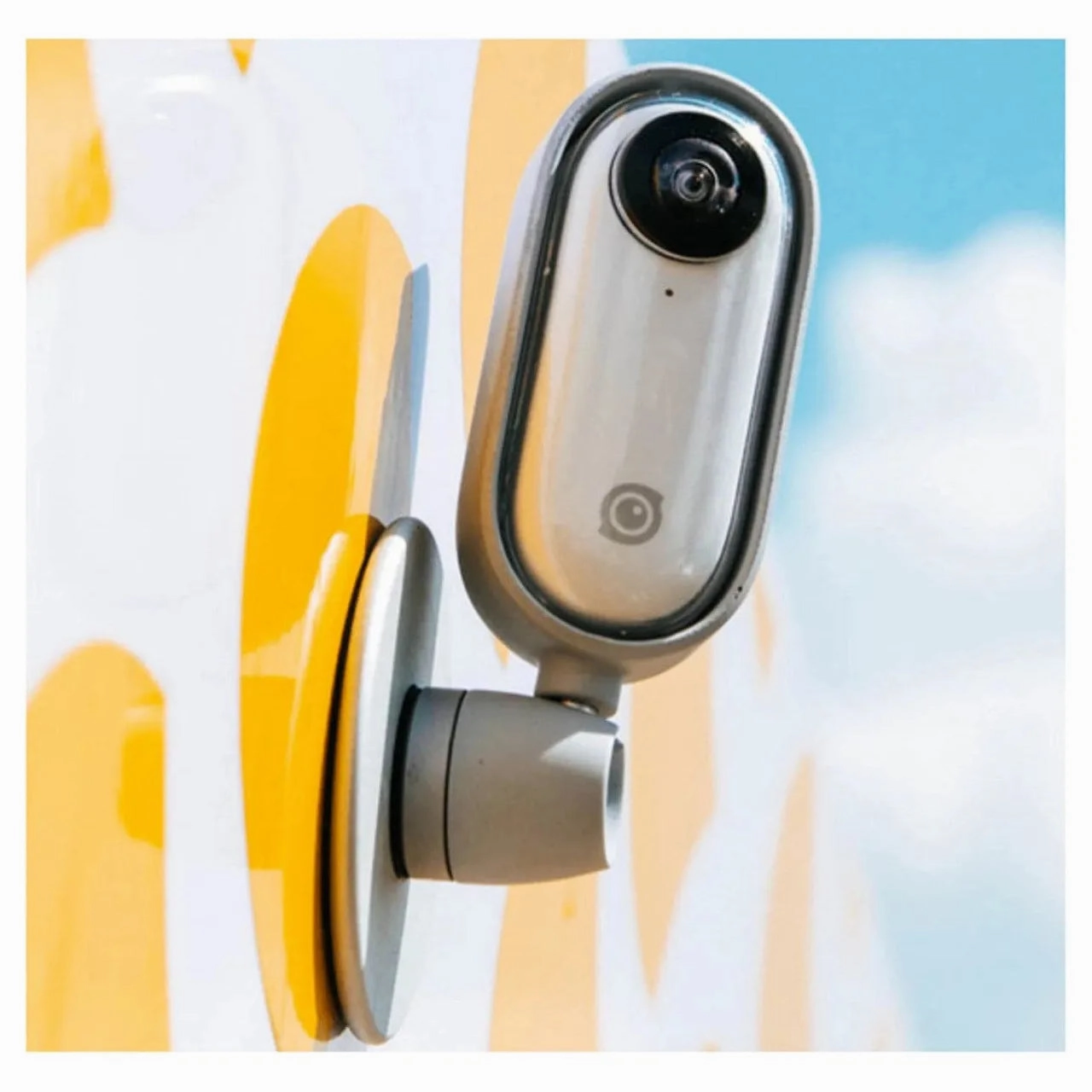 INSTA360 GO, ACTION CAMERA - THE 20 GRAM STEADY CAM