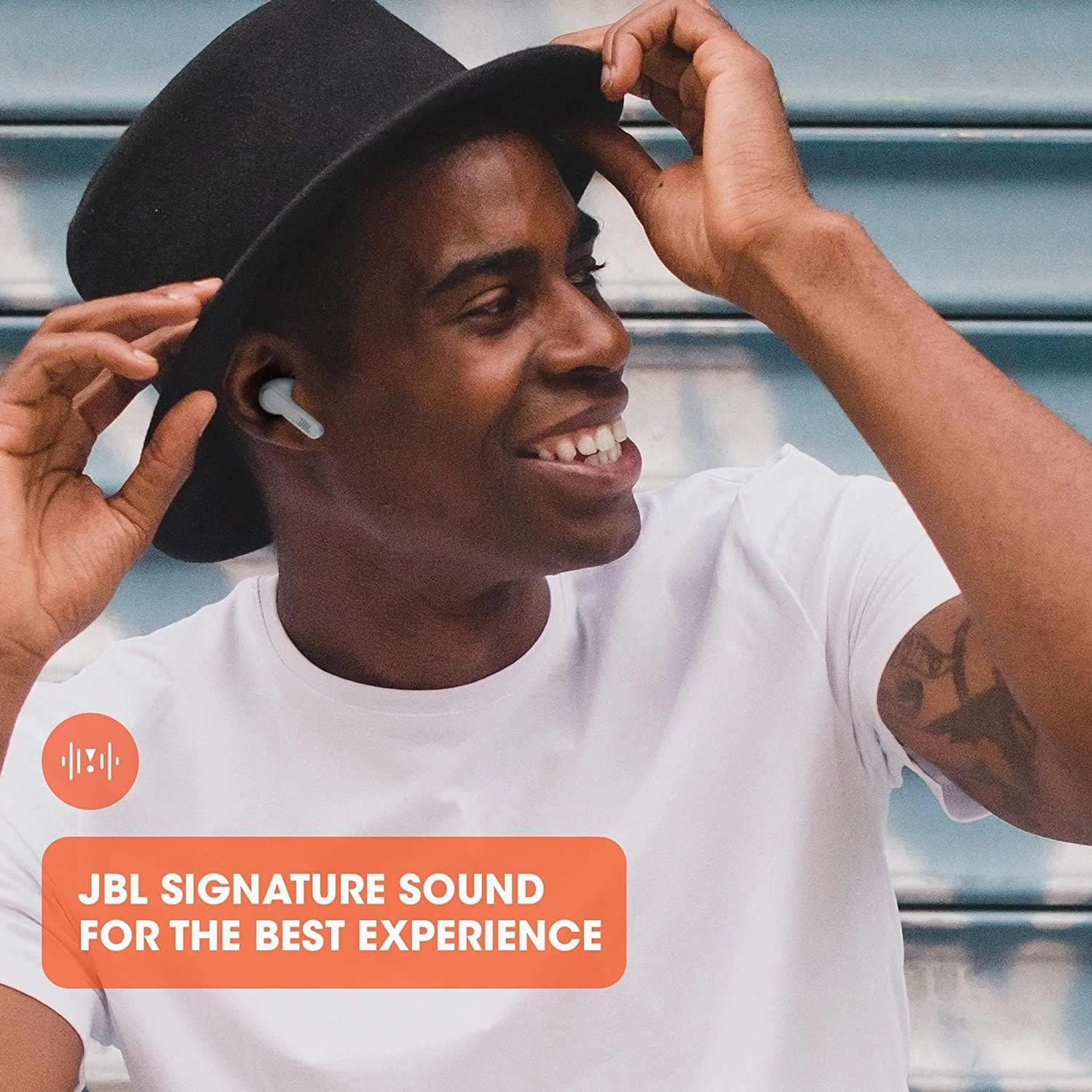 JBL LIVE PRO  TWS - True Wireless In-ear Noise Cancelling Bluetooth Headphones with 28-hour battery, Fast Pair, wireless charging - black