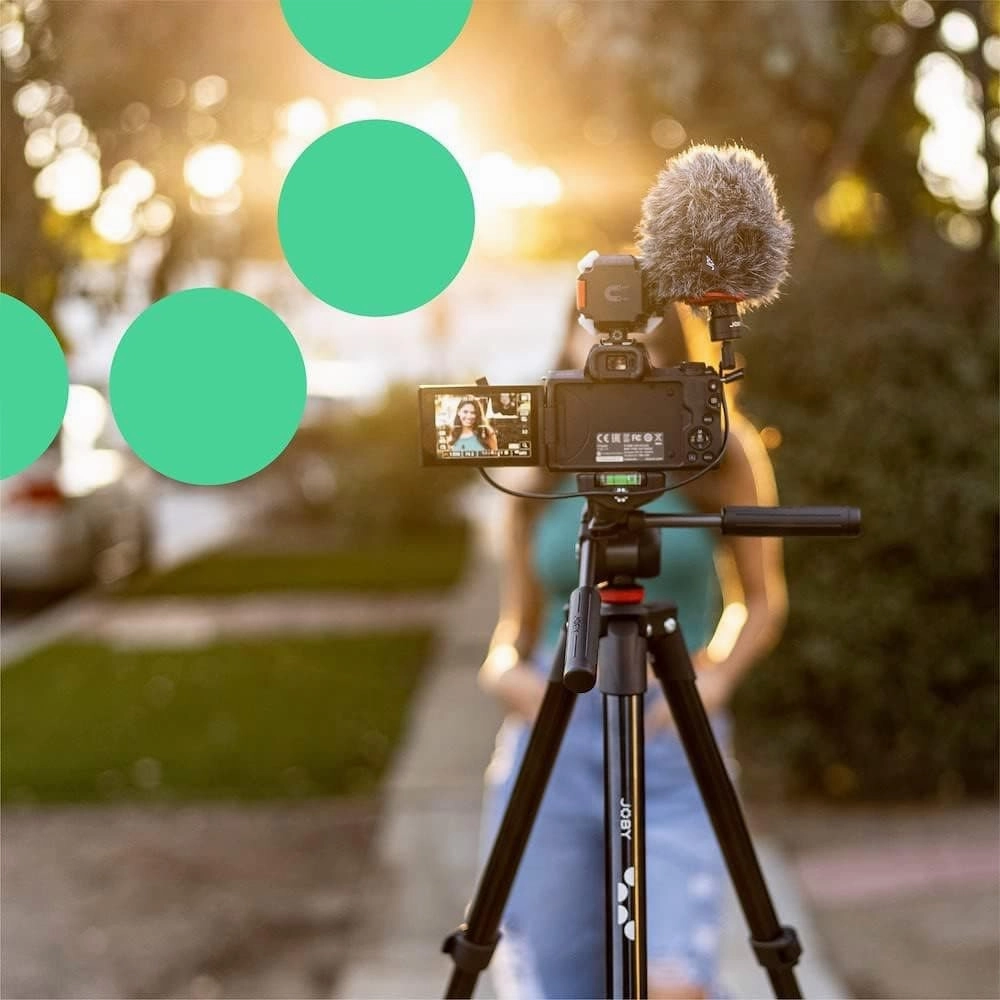 JOBY Compact Advanced Camera Tripod with 3-Way Head - Universal ?-20?? Quick Release, Carrying Bag Included - Compatible with CSC, DSLR, Mirrorless Cameras, Smartphones - Black