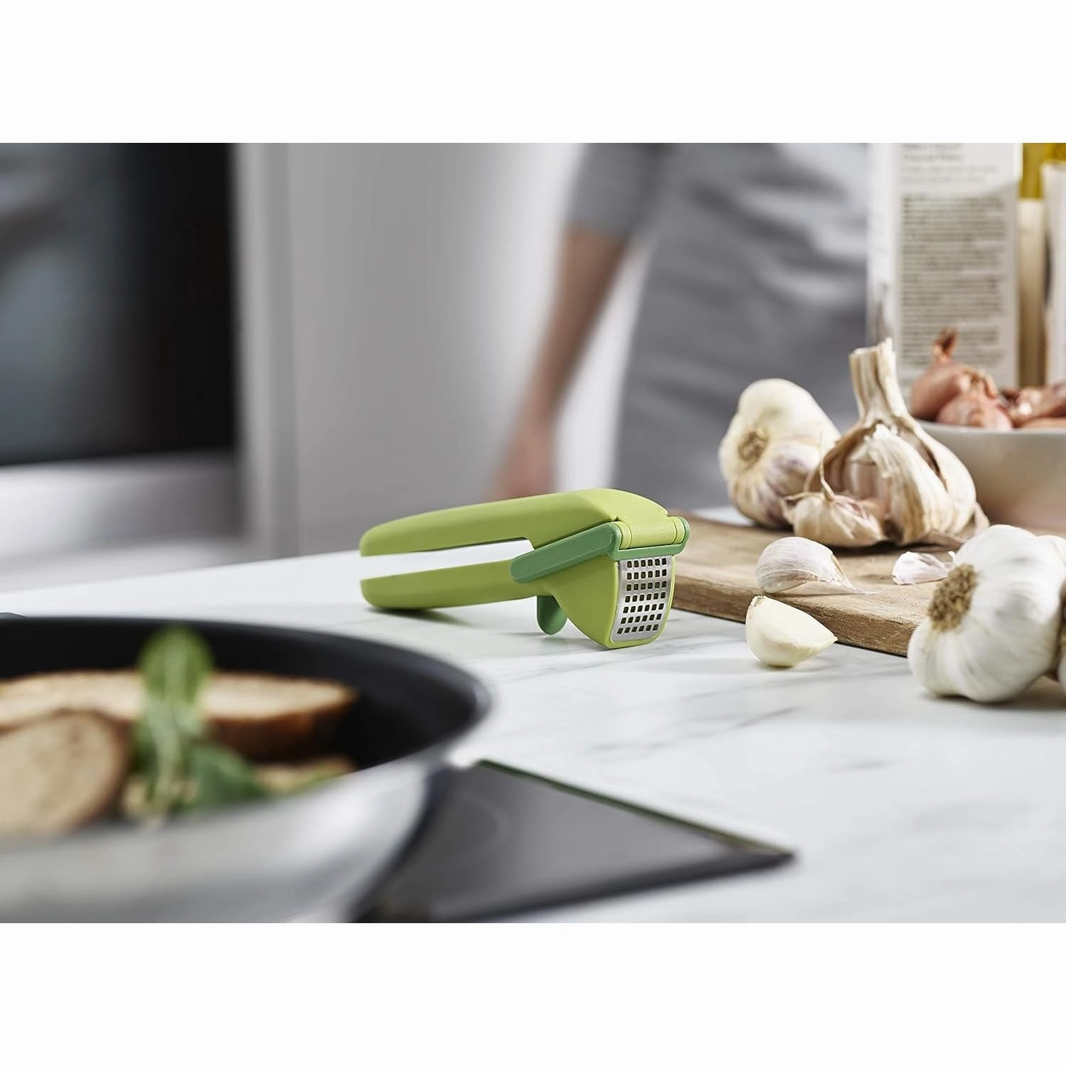 Joseph Joseph CleanForce Garlic Press  Green (16 cm)