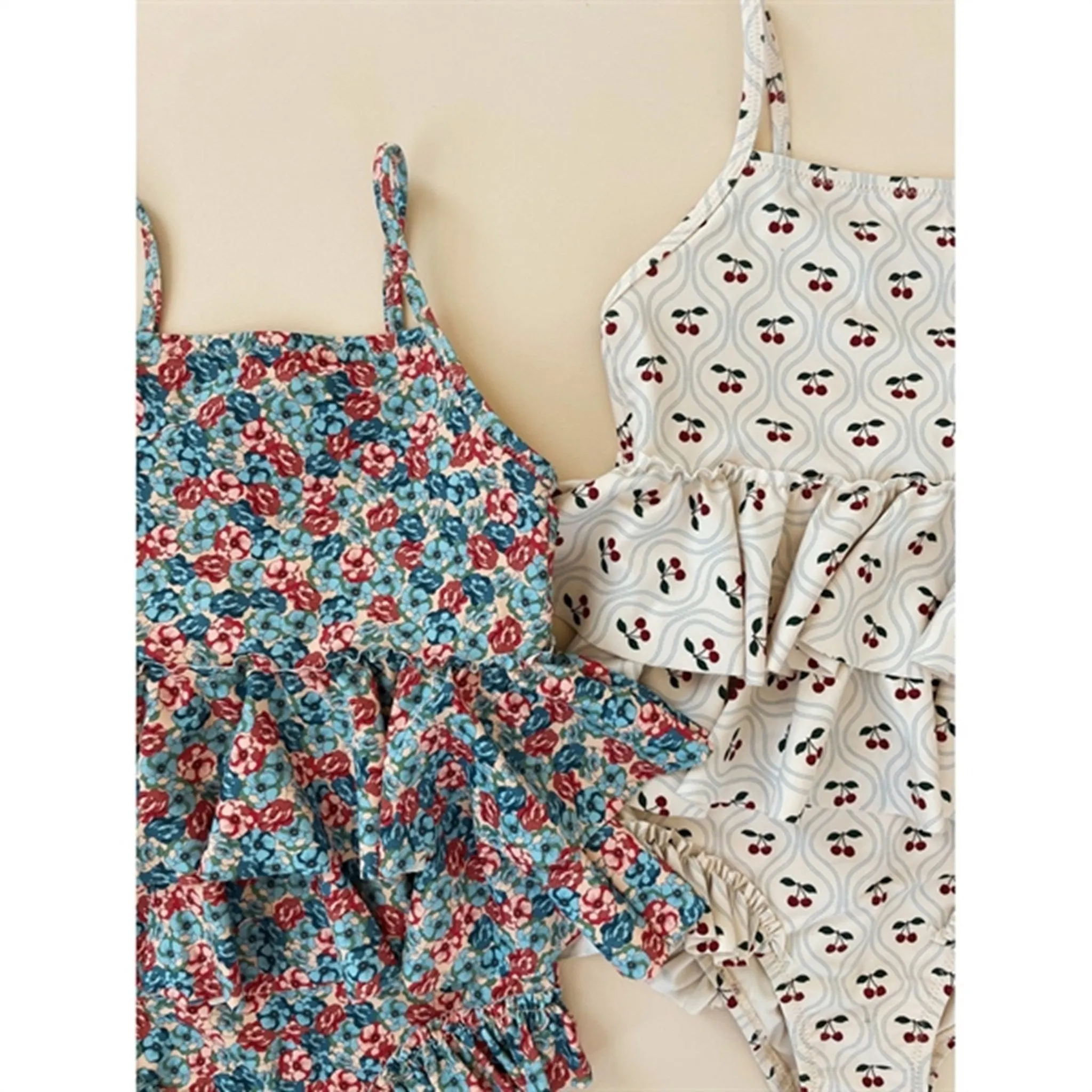 Konges Sl?jd Manuca Frill Swim Suit Rosie Blue