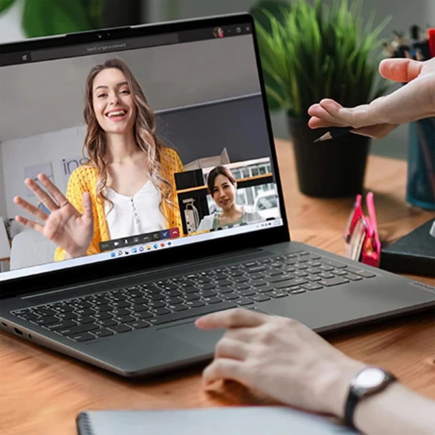 Lenovo Ideapad 1i 14 Laptop, Intel Celeron N4020 Processor, 4GB RAM, 64GB eMMC Flash Memory, Intel HD Graphics 500 - 128 GB - Silver