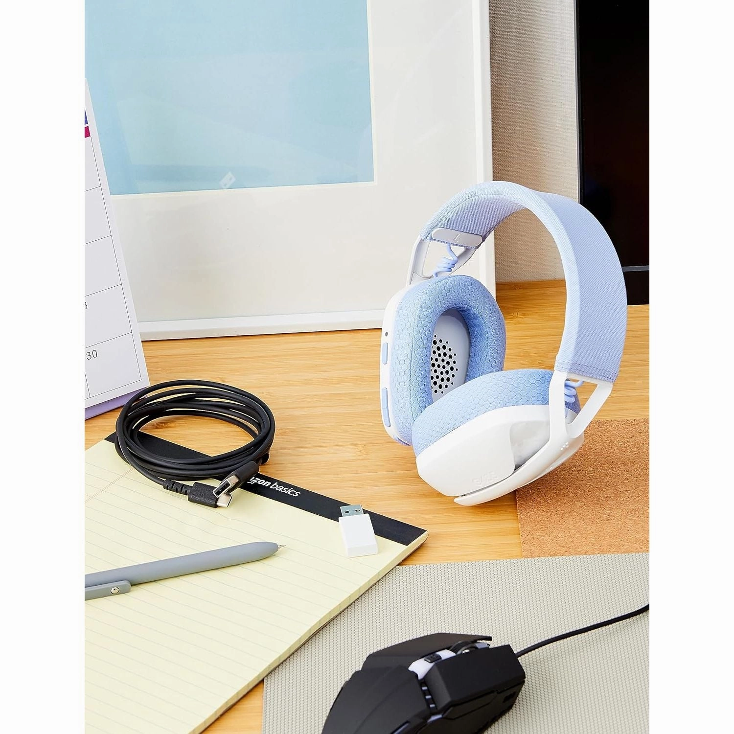Logitech G435 LIGHTSPEED & Bluetooth Wireless Gaming Headset - Ultra Lightweight 165g over-ear headphones, built-in mics, 18h battery, compatible with Dolby Atmos, PC, PS4, PS5, Mobile - White