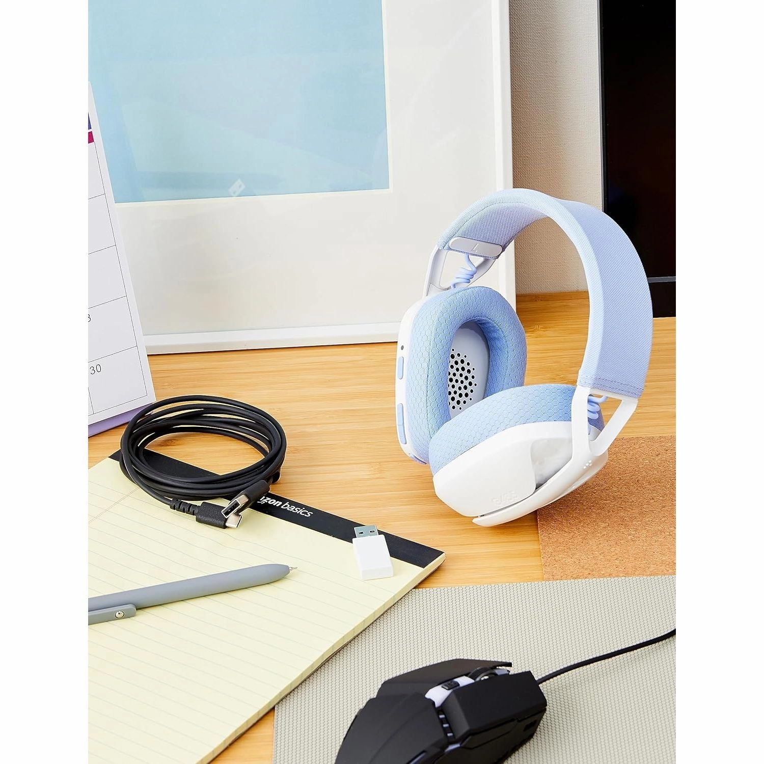 Logitech G435 LIGHTSPEED & Bluetooth Wireless Gaming Headset - Ultra Lightweight 165g over-ear headphones, built-in mics, 18h battery, compatible with Dolby Atmos, PC, PS4, PS5, Mobile - White