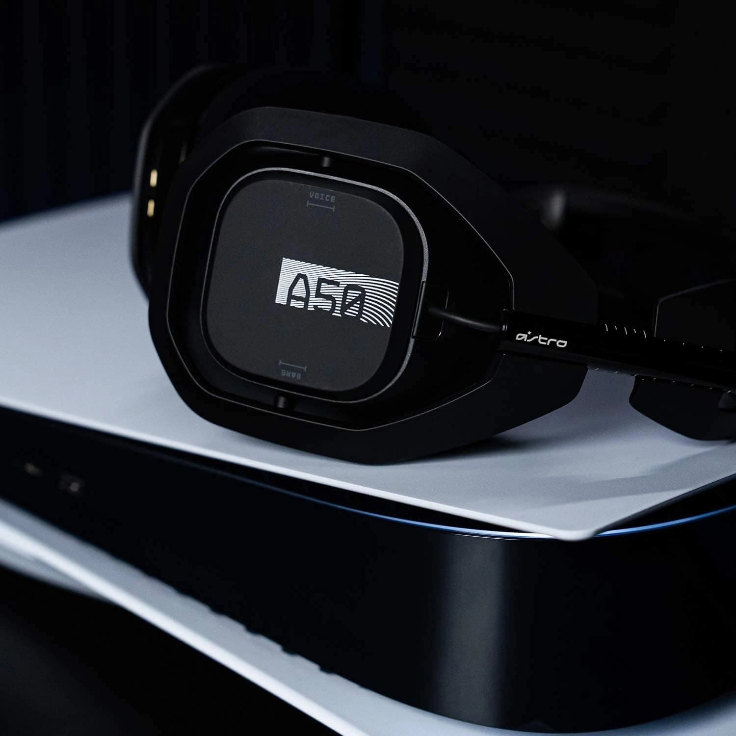 Logitech G ASTRO (4th Gen) Gaming A50 Wireless Headset   Gaming Charging Station - Black