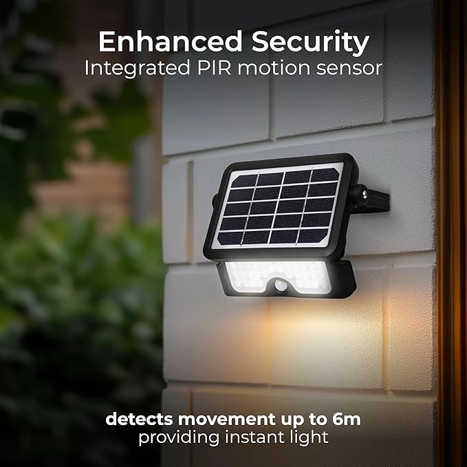Luceco Solar LED Floodlight with PIR  5W, 550lm, IP65, Adjustable Security Light, Black (LEXSF6B40)