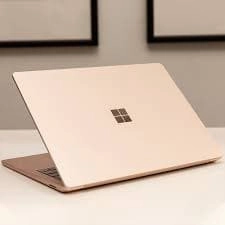 Microsoft Surface Laptop 3 15" i5-1035G7, 8GB RAM, 256GB SSD  Rose Gold