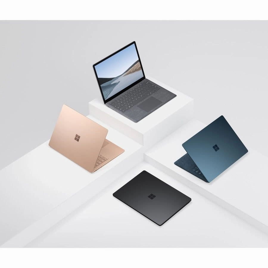 Microsoft Surface Laptop 3 C 13.5" Quad-Core i7, 16GB RAM, 256GB SSD, Windows 10 Pro - Platinum