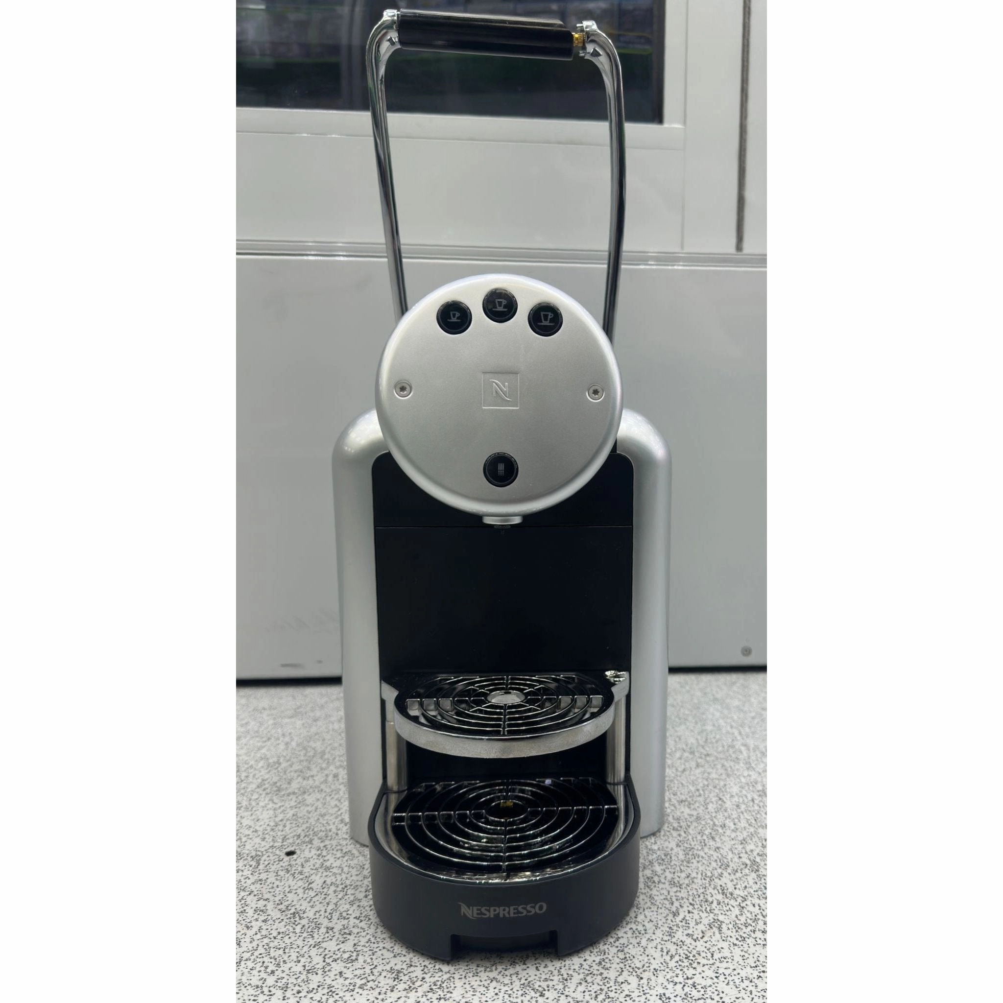 Nespresso Business Professional Zenius Coffee Machine - ZN100 (Handle Broke)
