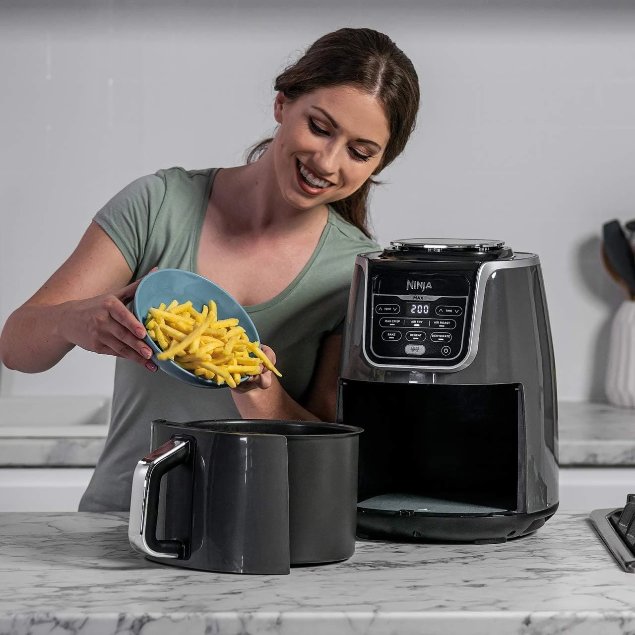 Ninja Air Fryer MAX, 5.2L, 6-in-1, Uses No Oil, Air Fry, Max Crisp, Roast, Bake, Reheat, Dehydrate, Family Size, Digital, Cook From Frozen, Non-Stick, Dishwasher Safe Basket, Grey & Black