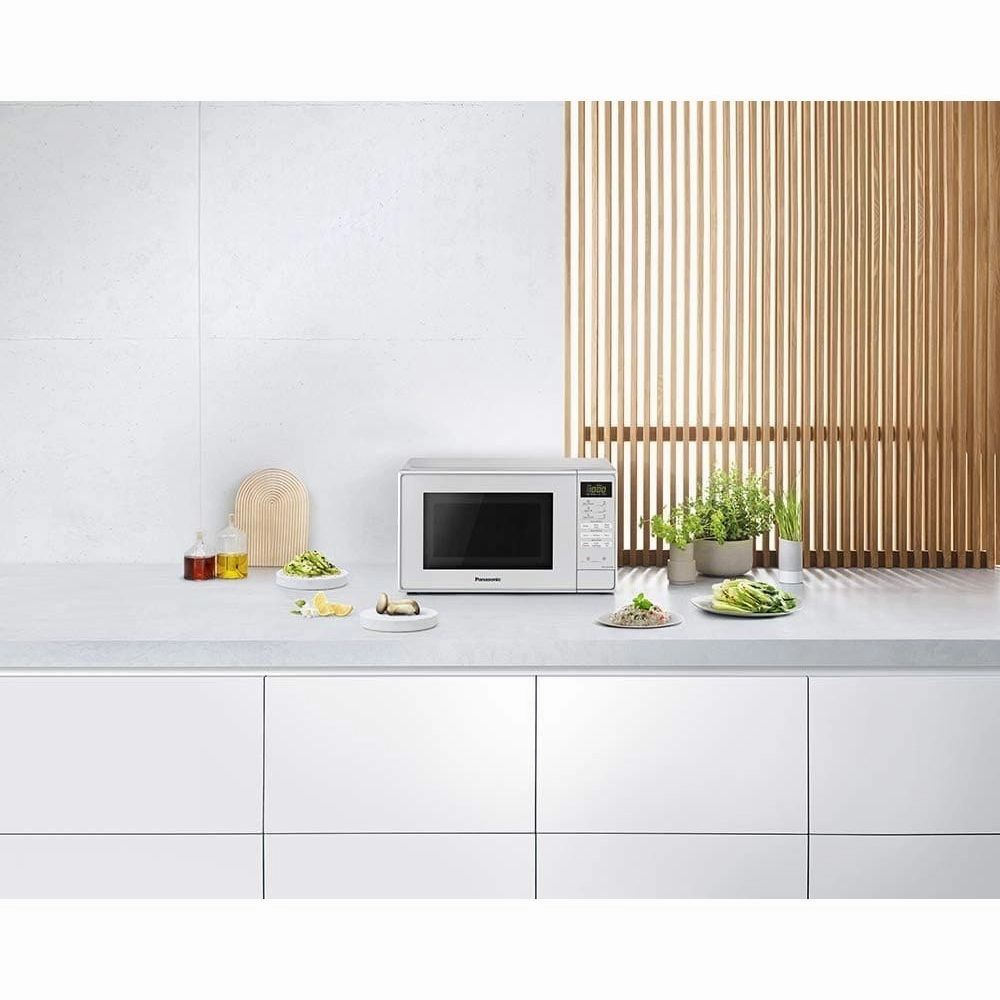 Panasonic NN-E28JMMBPQ Compact Solo Microwave Oven with Turntable, 800 W, 20 Litres, Silver
