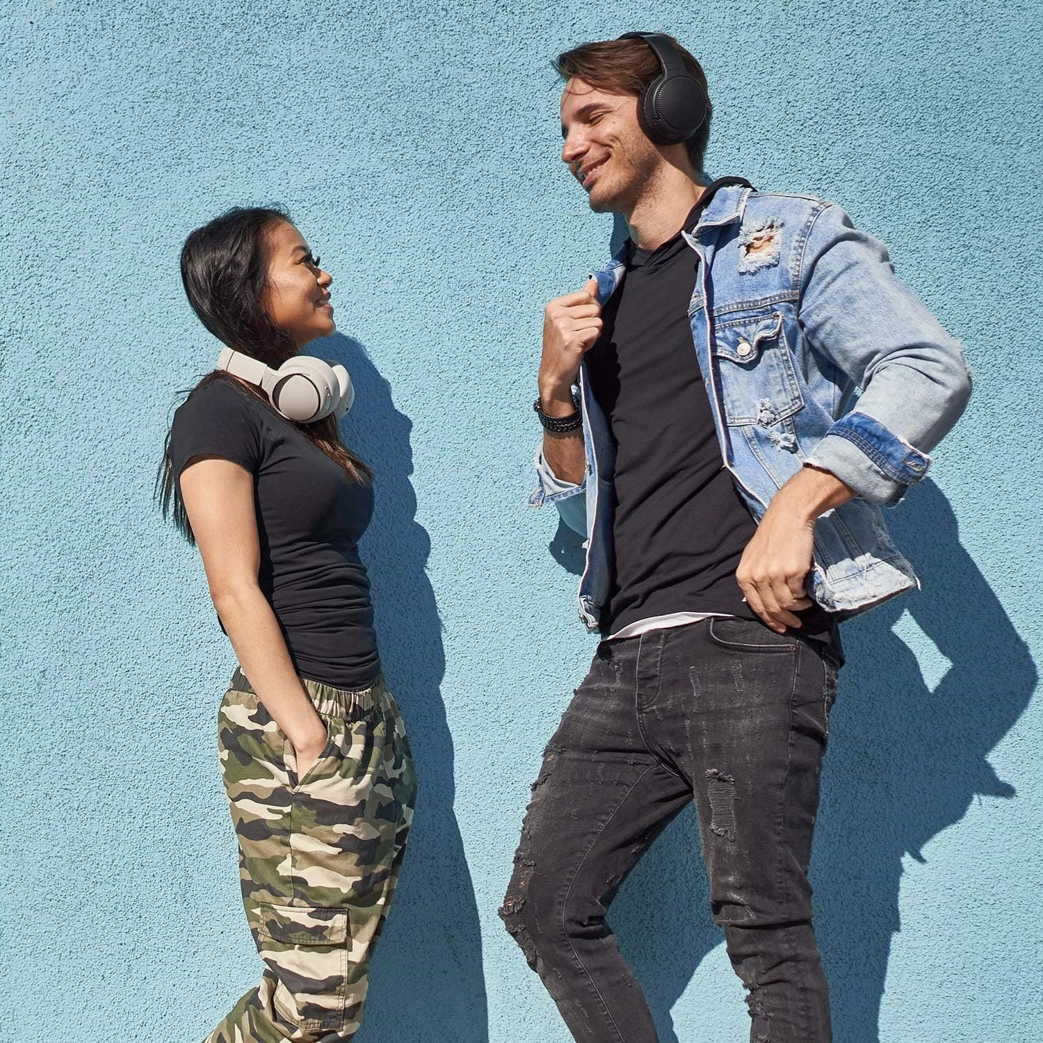 Panasonic RB-M700BE-C  - Deep Bass Wireless Overhead Headphones with Active Noise Cancelling - Cream