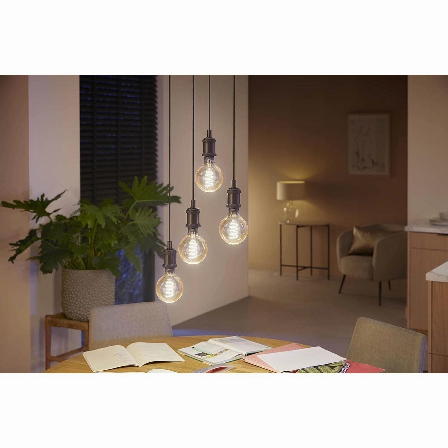 Philips Hue White Ambiance Filament Single Smart LED Globe [E27 Edison Screw] - 550 Lumens. Works with Alexa, Google Assistant and Apple Homekit