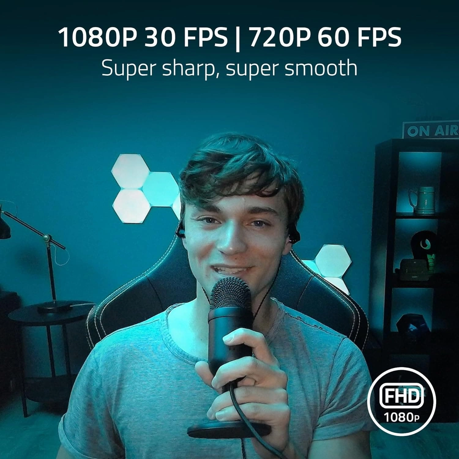 Razer Kiyo - Streaming Camera with Ring Lighting (USB Webcam, HD Video 720p, 60 FPS, Compatible with Open Broadcaster Software, Xsplit, Autofocus, Camera Clip, Tripod Connection) Black