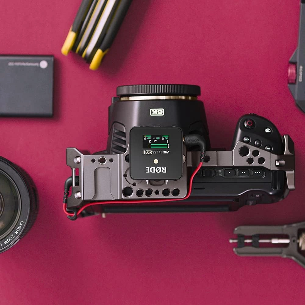 RDE Wireless GO II Ultra-compact Dual-channel Wireless Microphone System with Built-in Microphones, On-board Recording and 200m Range for Filmmaking, Interviews and Content Creation