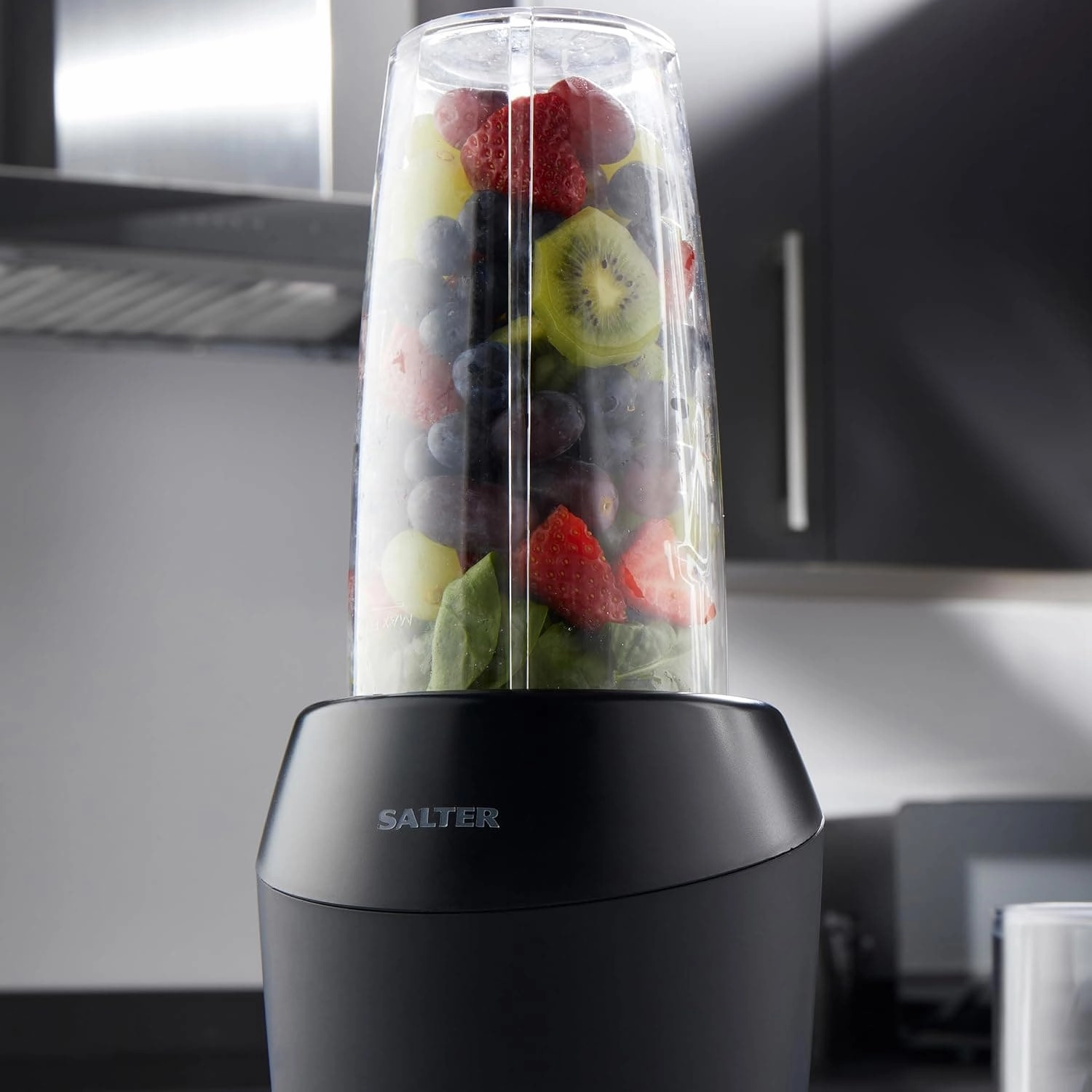Salter EK2002V5MBLK Kuro NutriPro 1000 Multipurpose Blender -1L BPA Free Blending Jug & Storage Lid, Stainless Steel Blade, One Touch Operation, For Protein Shakes/Smoothies/Cocktails, Black