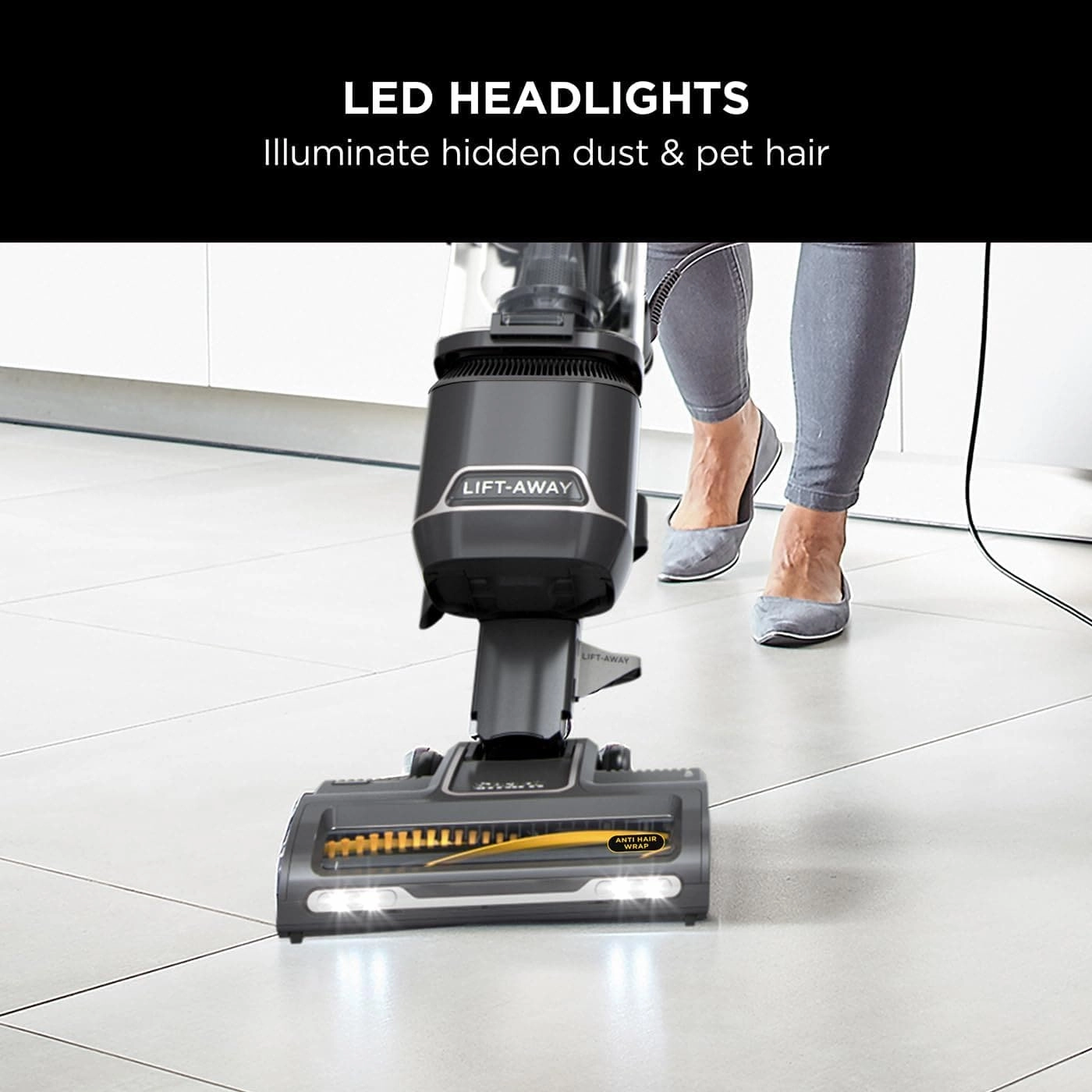 Shark Corded Vacuum [NZ690UKTDB] - Anti Hair Wrap Upright Vacuum Cleaner with Lift-Away, Pet Model - Black