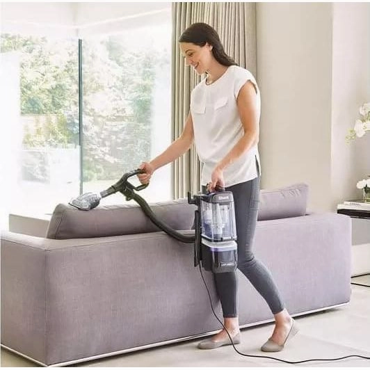 Shark NV612UKT Lift Away with TruePet Upright Bagless Vacuum Cleaner, 0.83L Capacity, 1180mm x 285mm x 260mm, Purple