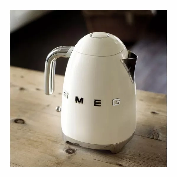 SMEG KLF03CRUK Jug Kettle - Cream