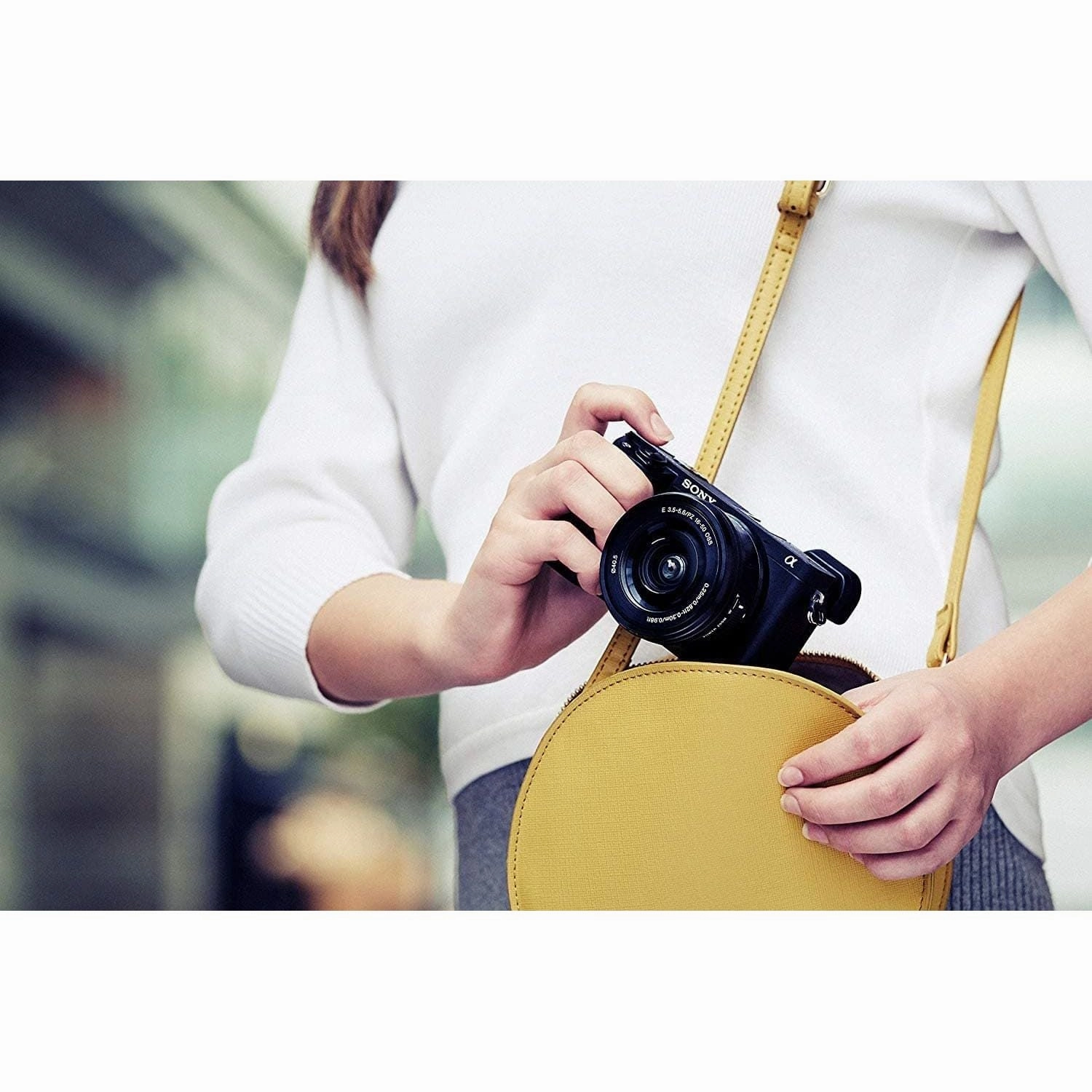 Sony Alpha 6400 | APS-C Mirrorless Camera with Sony 16-50 mm f/3.5-5.6 Power Zoom Lens ( Fast 0.02s Autofocus 24.2 Megapixels, 4K Movie Recording, Flip Screen for Vlogging ), Black