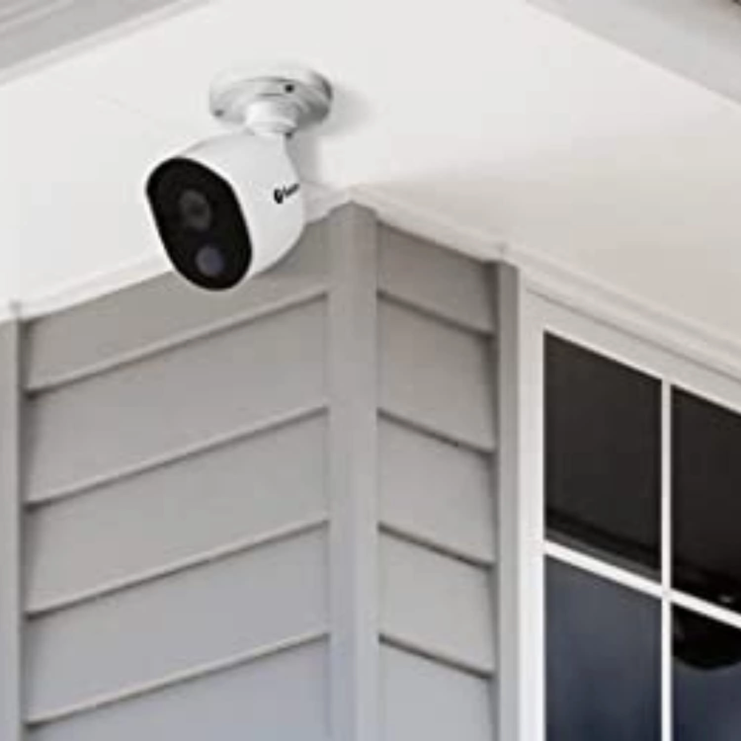 Swann 8 Channel Security Camera Kit, DVR-4580 with 1 TB HDD and 4 x 1080p Cameras, Works with Google Assistant and Alexa