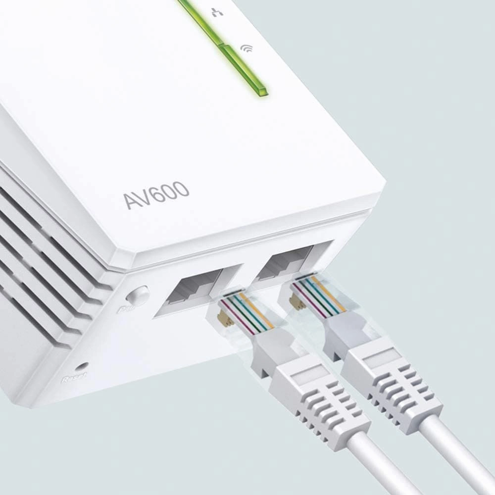TP-Link AV600 Powerline Adapter Wi-Fi Kit, Wi-Fi Booster/Hotspot/ Extender, Wi-Fi Speed up to 300Mbps, 2 1 Ports| N300 Mbps AV600 Mbps plug and play (TL-WPA4220 KIT)