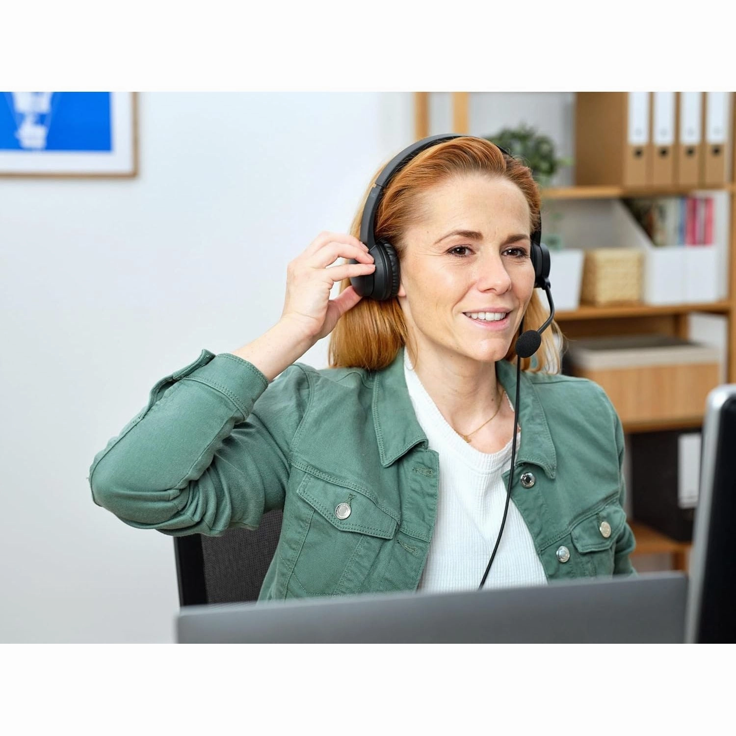 Trust Ayda On-Ear Wired Headset with Microphone  3.5mm Jack, Lightweight, Adjustable Headband, 1.8m Cable  For PC, Laptop, Mac, Zoom & Teams  Black