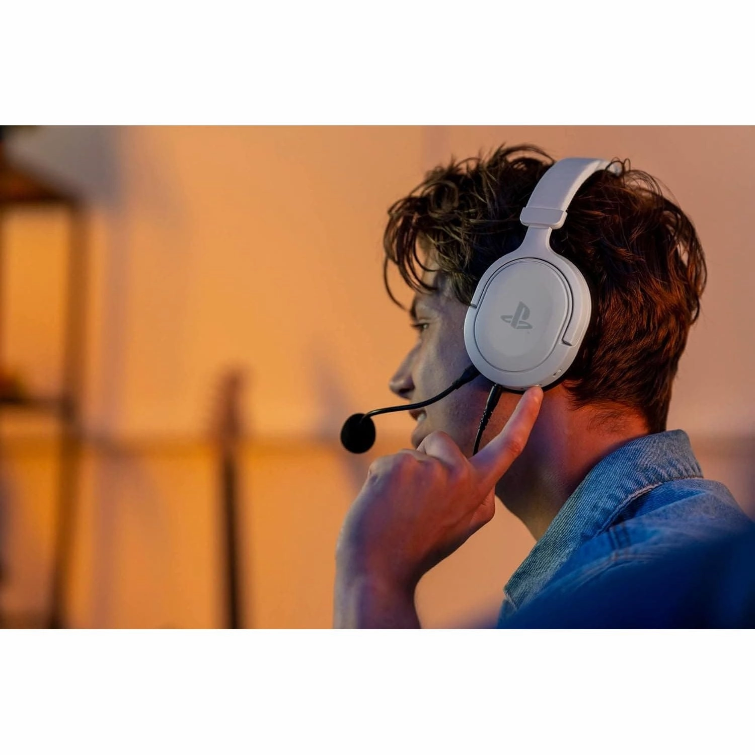 Trust Gaming GXT 498W Forta Wired Gaming Headset - Officially Licensed for PS5/PS4, 50mm Drivers, Detachable Mic, 1.2m Cable, Over-Ear, White
